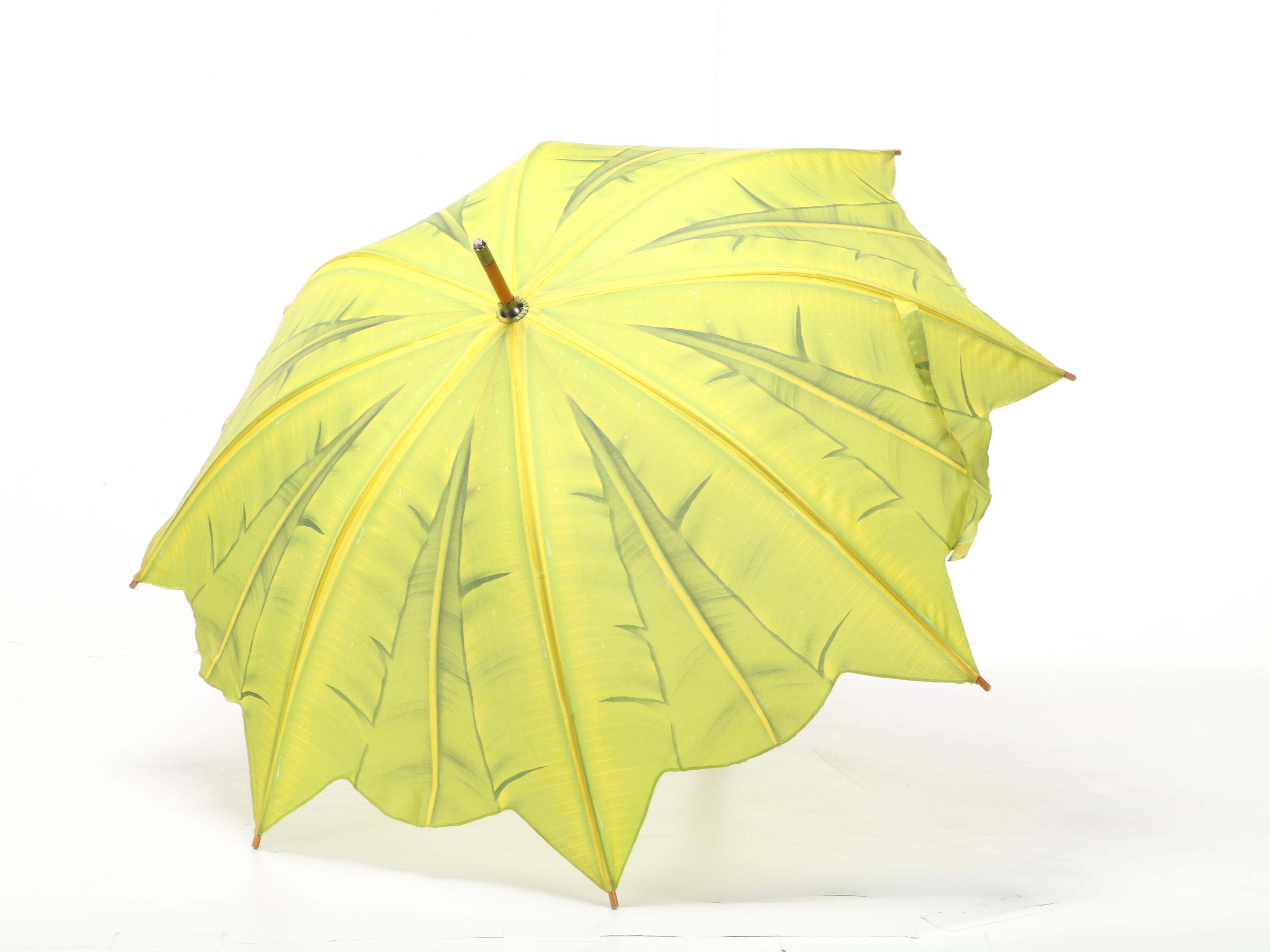 Carved Oak Cane with Wooden Walking Stick and Cane-Handle Umbrella