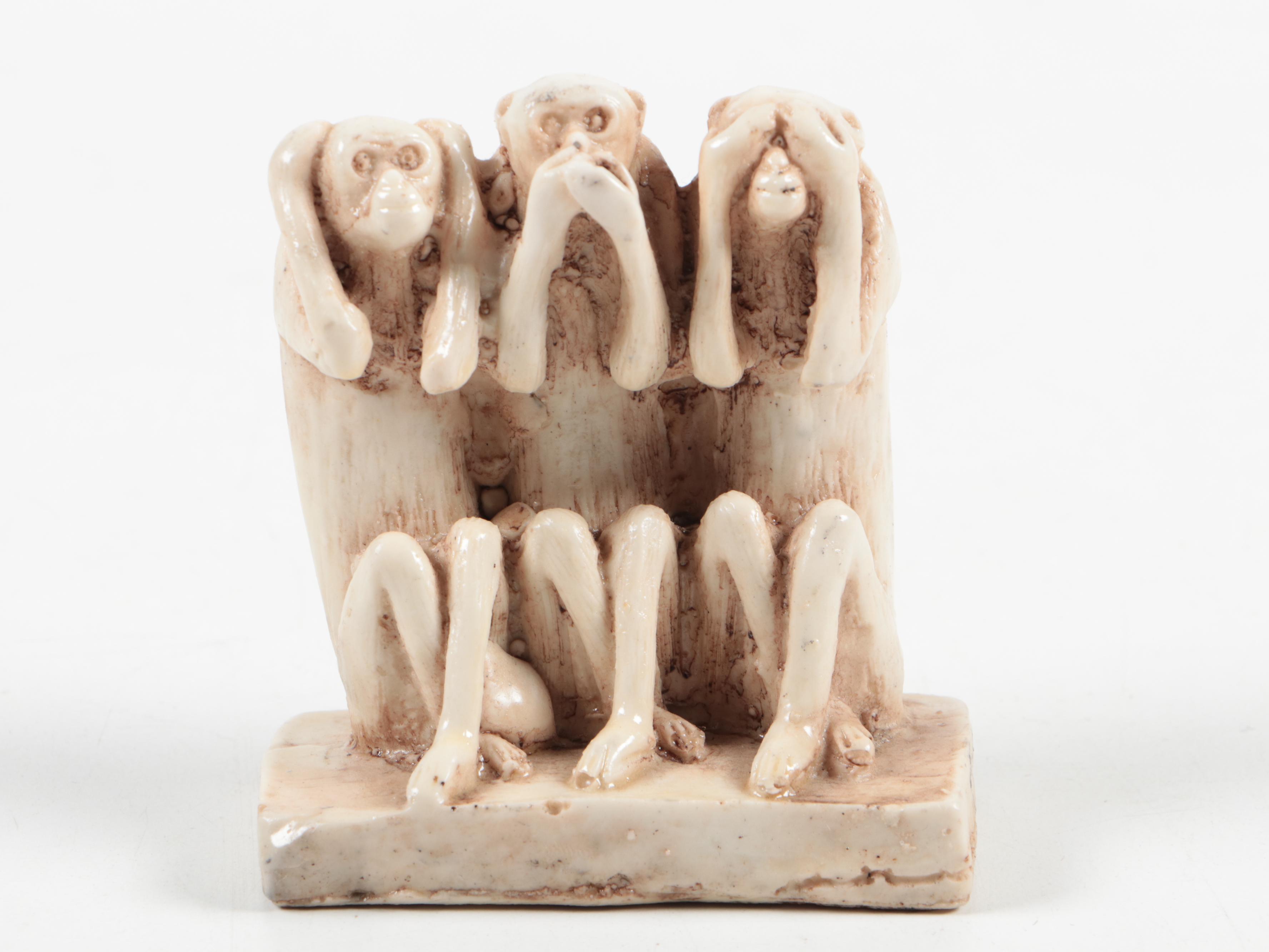 Hand-Carved Eagle Wall Hanging, Wony Mod Cats,  Resin and Wood Figurines