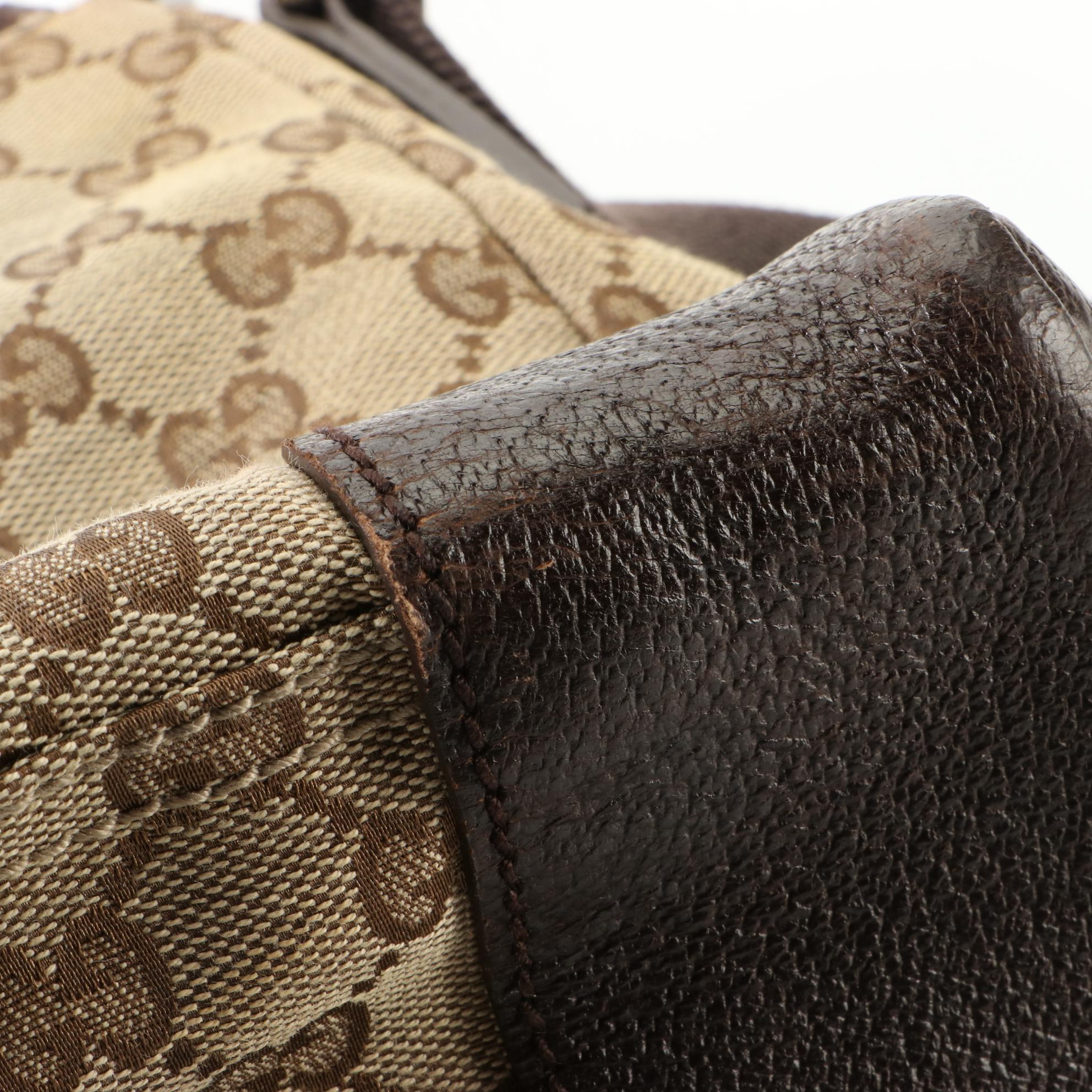 Gucci Crossbody Bag in GG Canvas and Leather