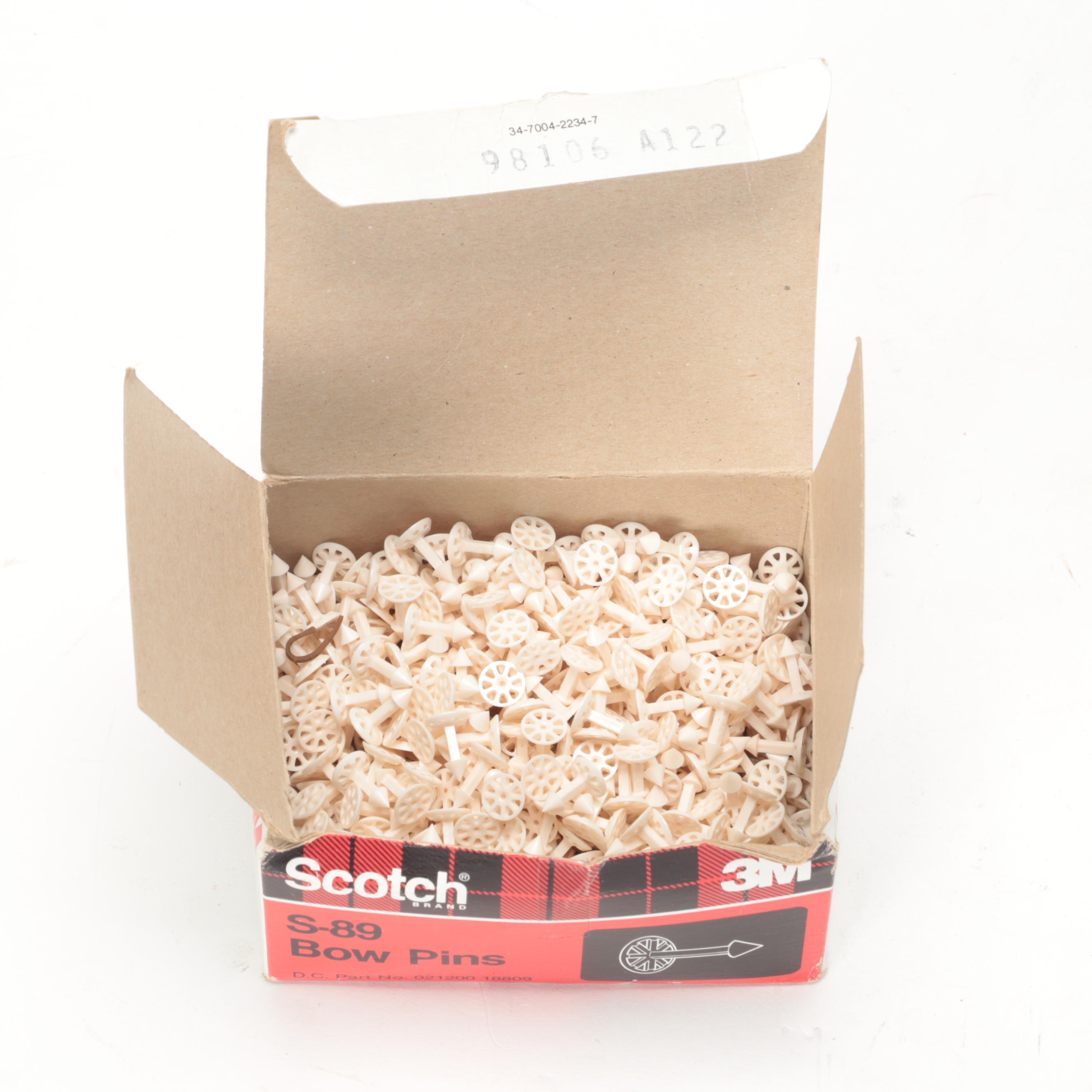 Sasheen by 3M Bow Maker Machine With Box of Bow Pins