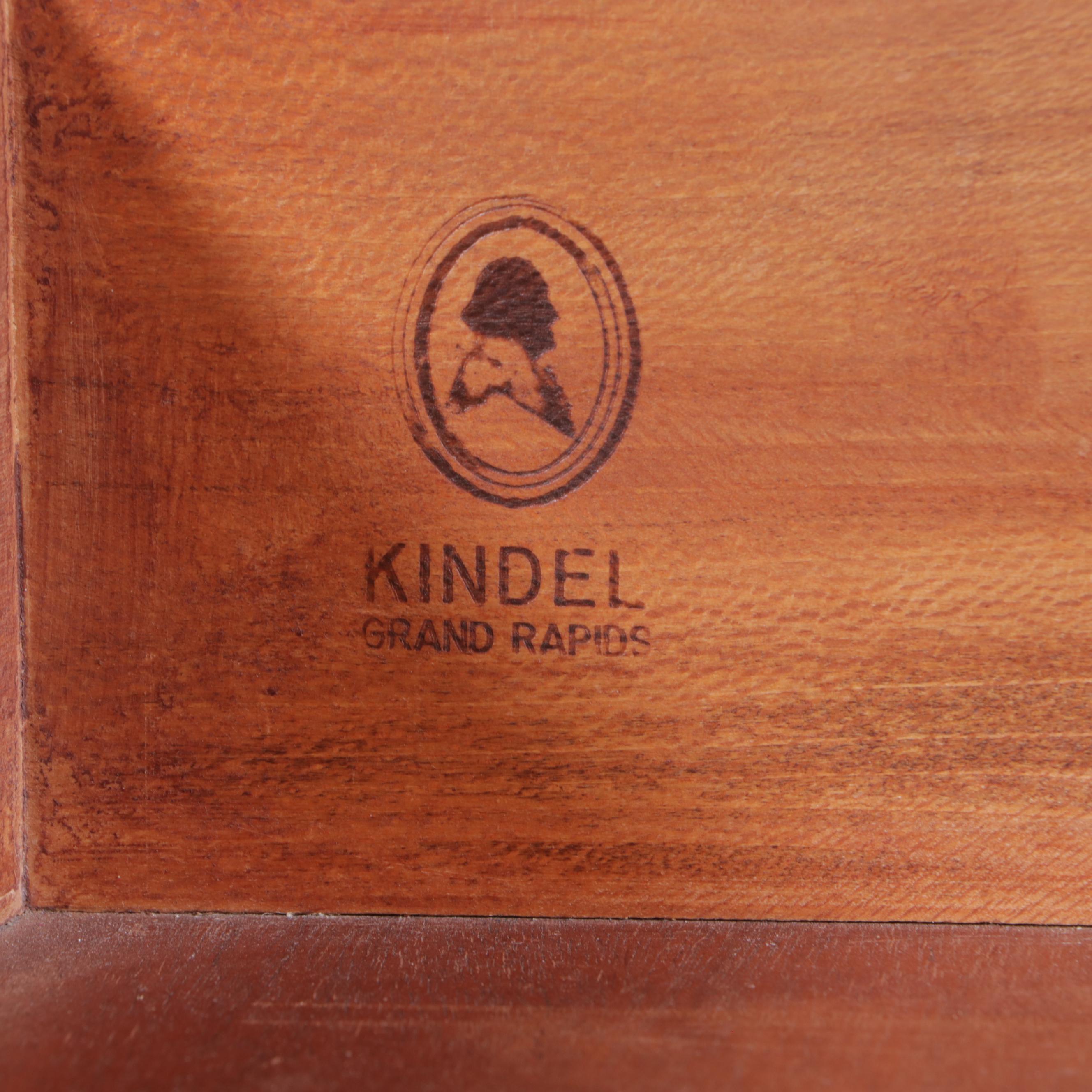 Kindel Federal Style Mahogany Eight Drawer Bowfront Chest, Mid-20th Century
