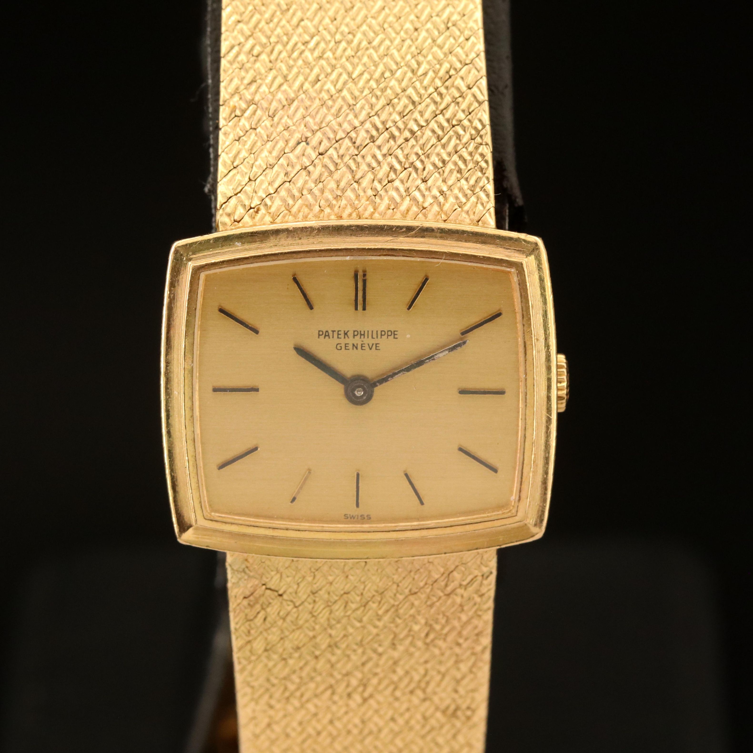 Vintage Patek Philippe 18K Manuel Wind Watch