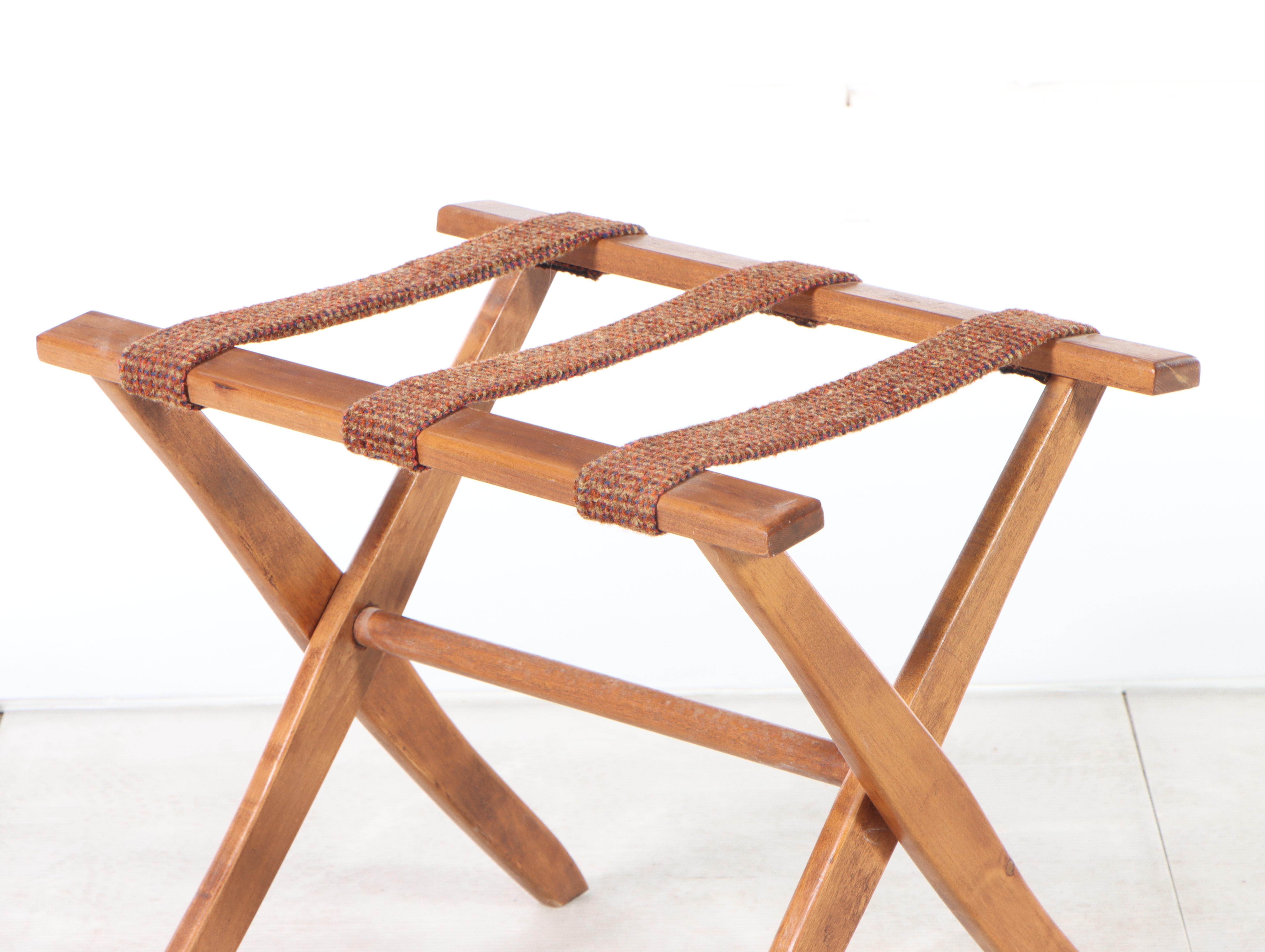 Rural Retreat Furnishings Slatted Wood Folding Luggage Rack, Late 20th Century
