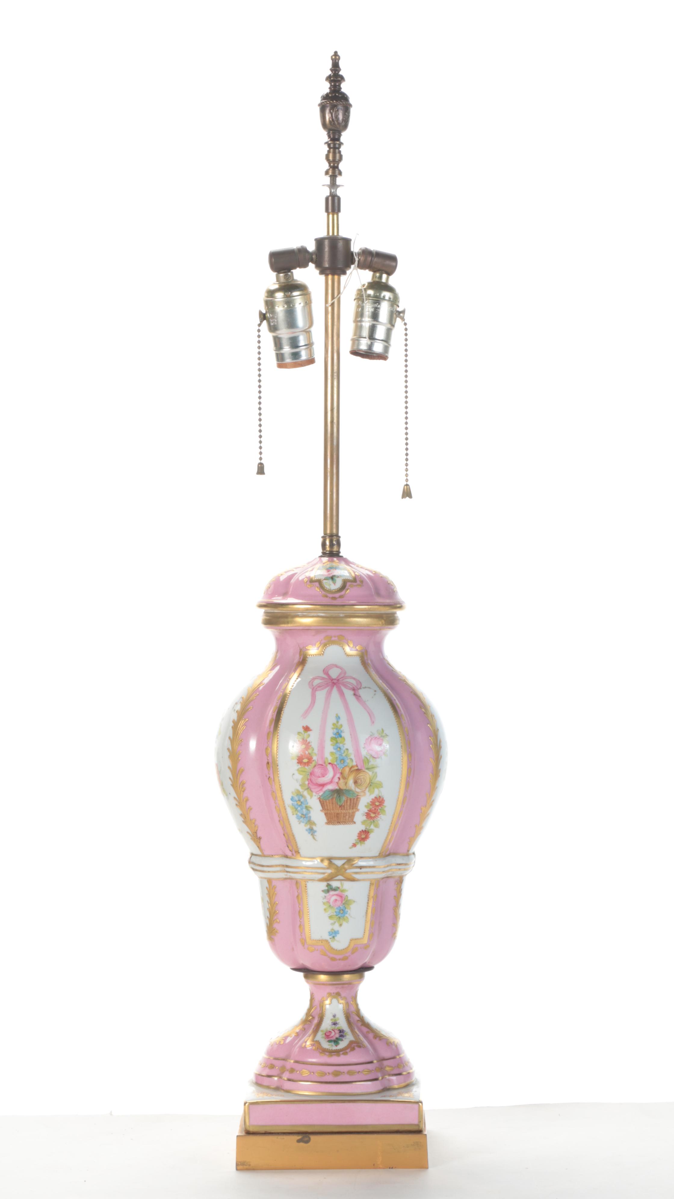 Victorian Style Porcelain Hand-Painted Vase Table Lamp, Mid-20th Century