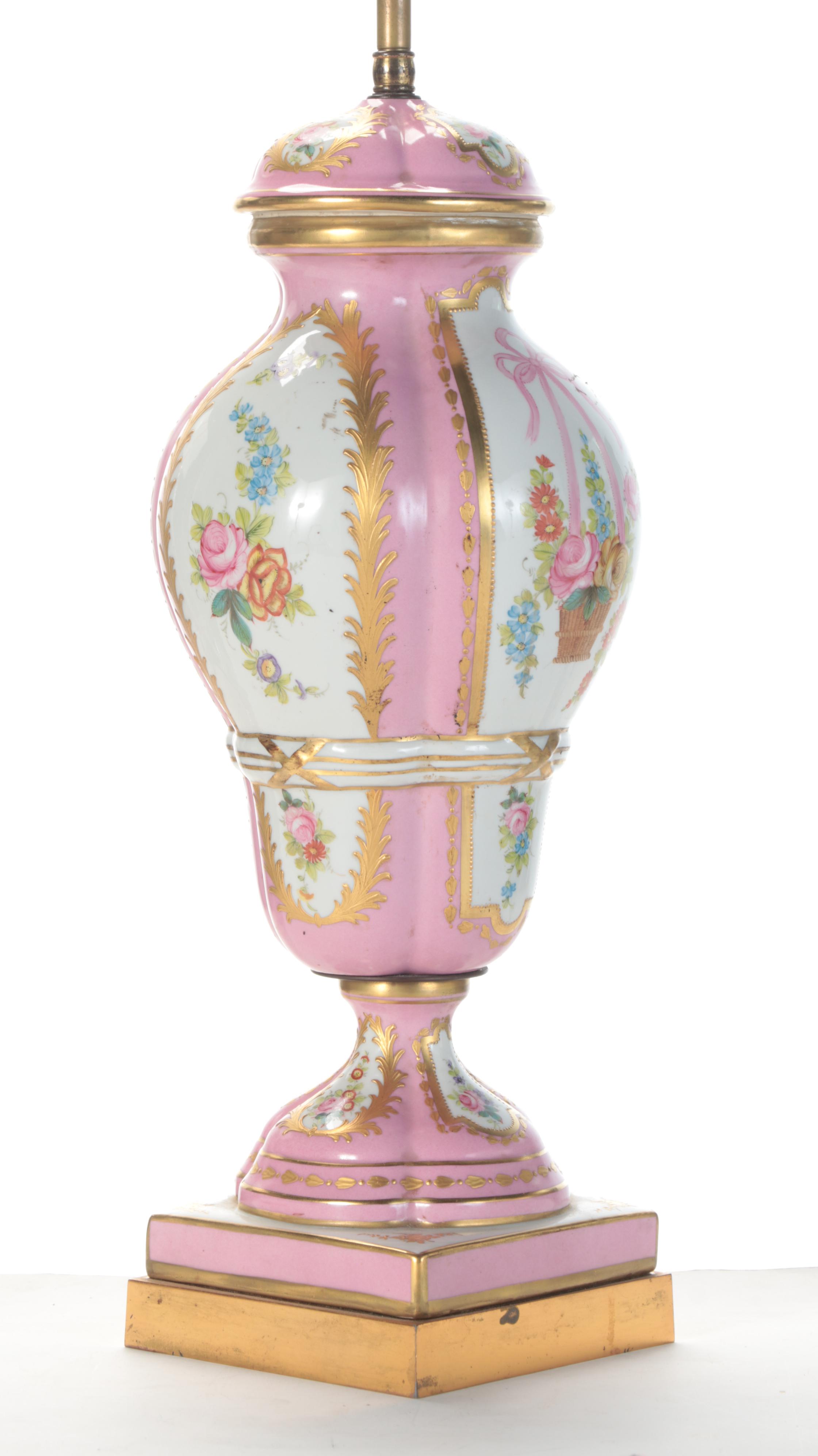 Victorian Style Porcelain Hand-Painted Vase Table Lamp, Mid-20th Century