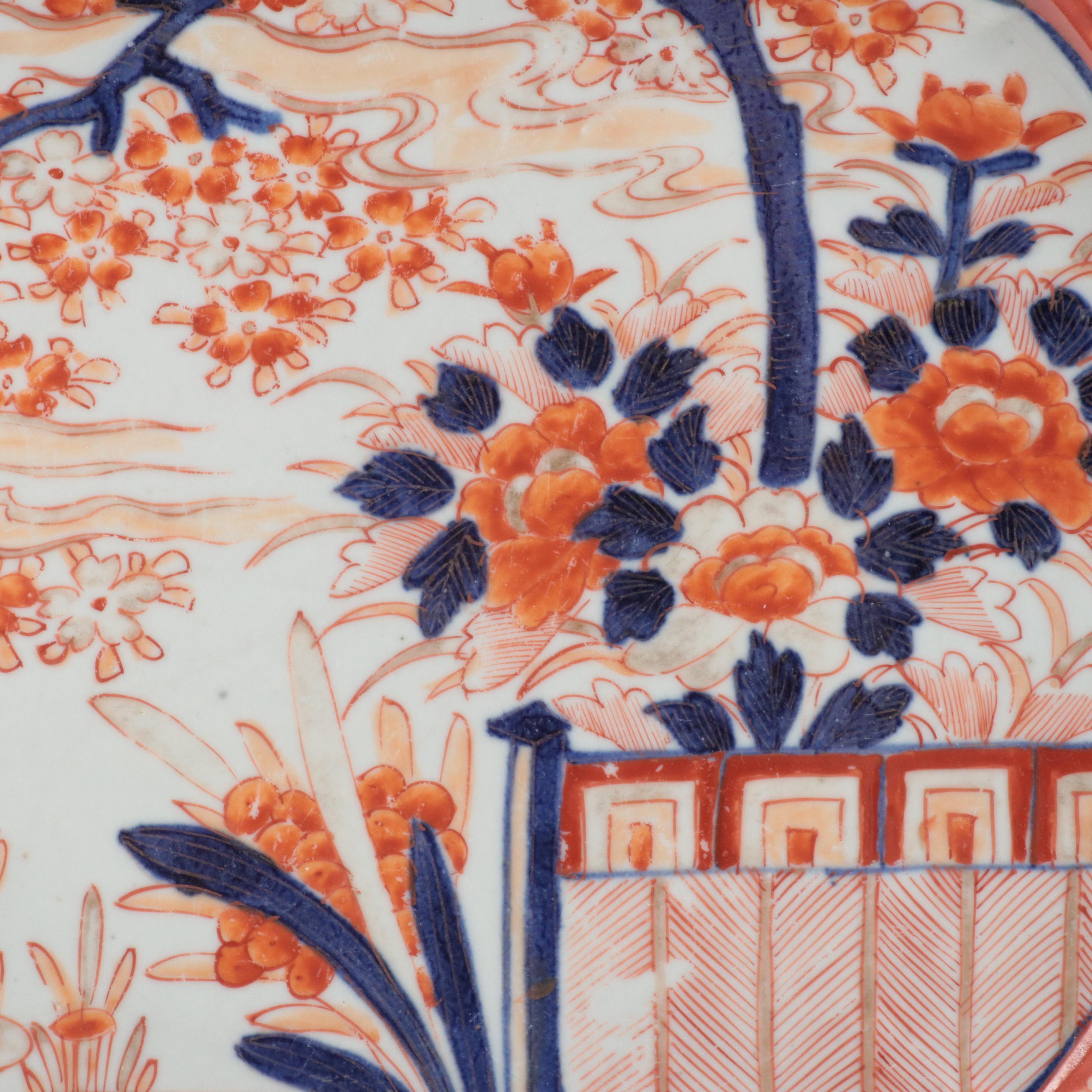 Japanese Imari Hand-Painted Porcelain Pierced Rim Platter