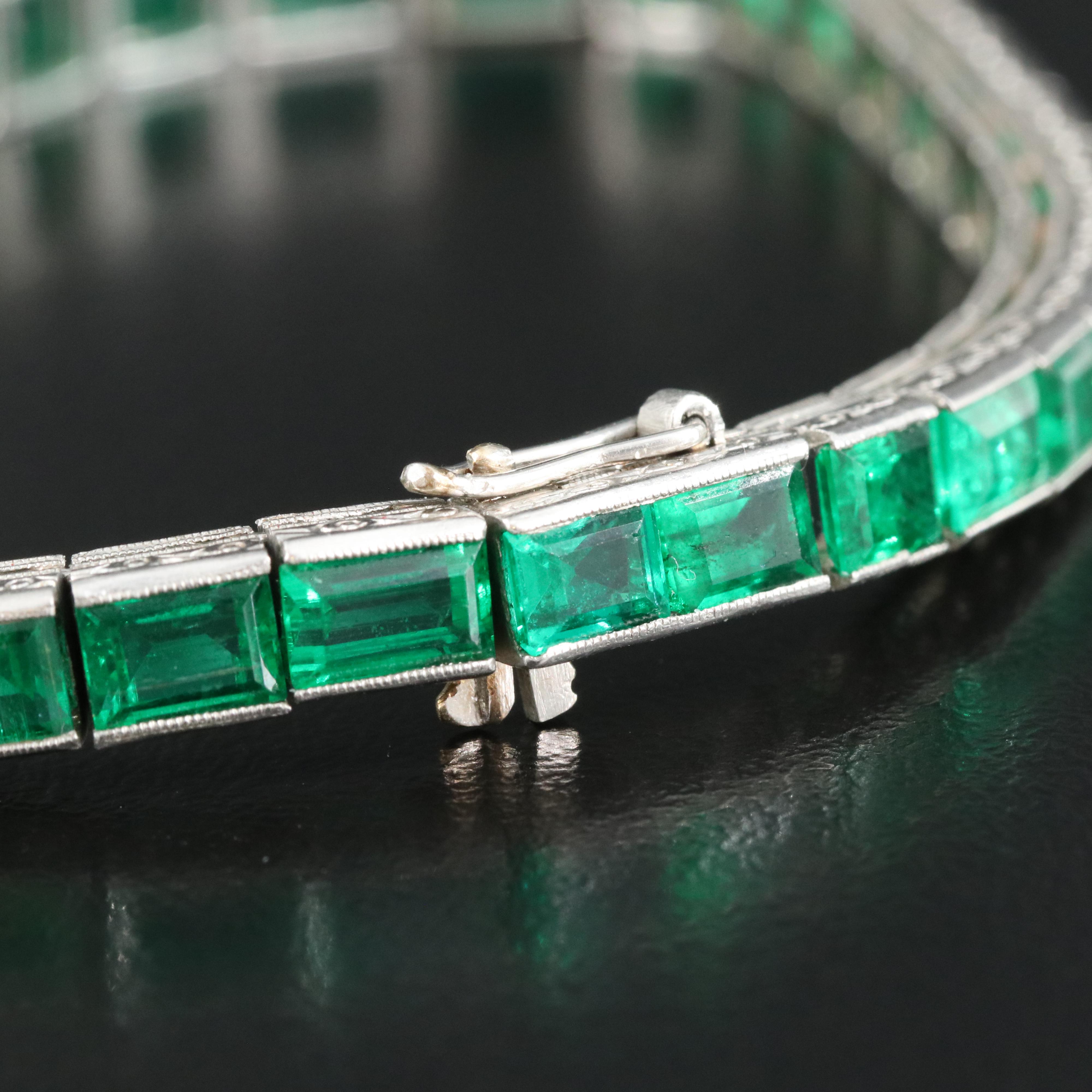 Art Deco Platinum 18.00 CTW Emerald Line Bracelet