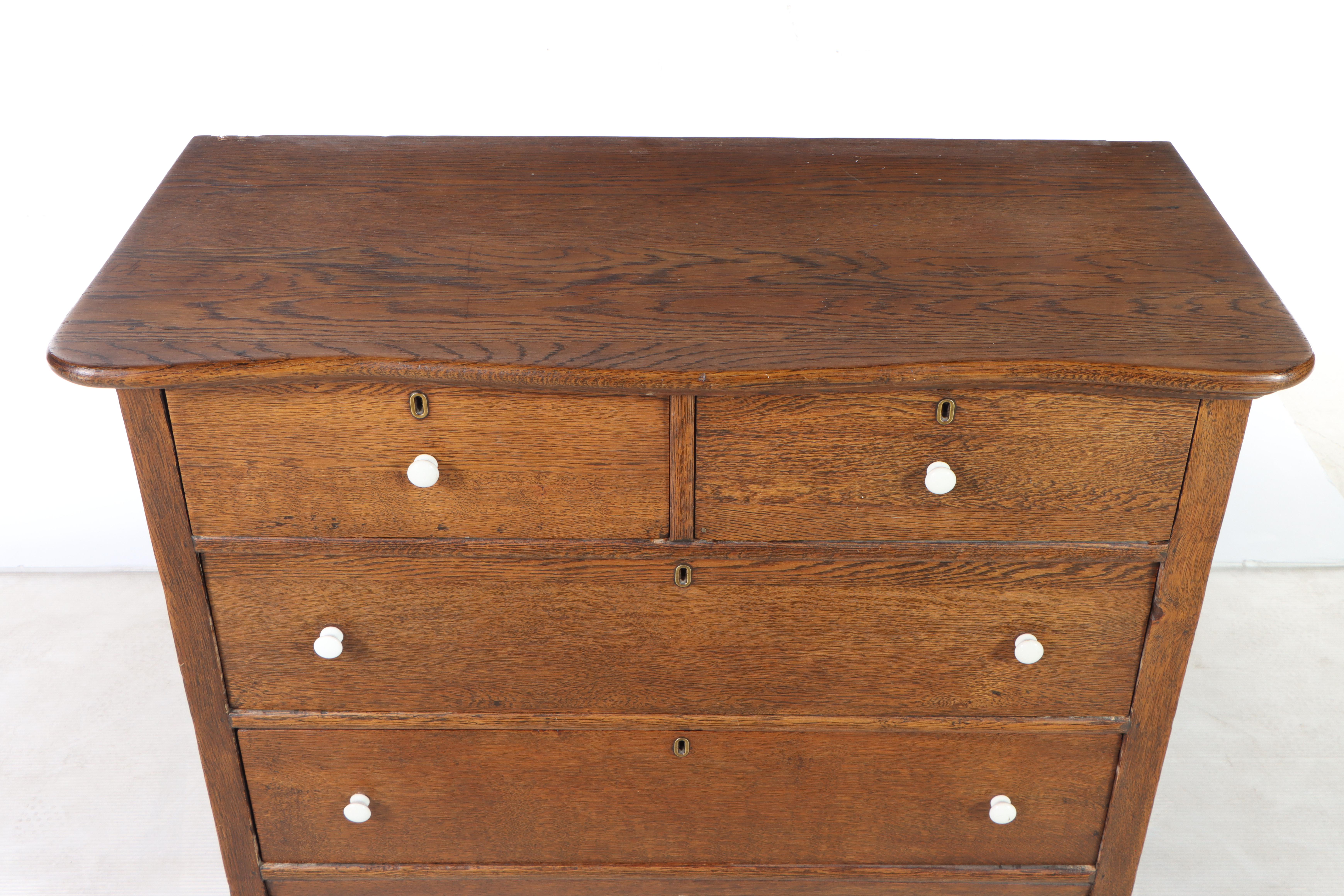 Late Victorian Oak Four-Drawer Dresser, Late 19th/Early 20th Century