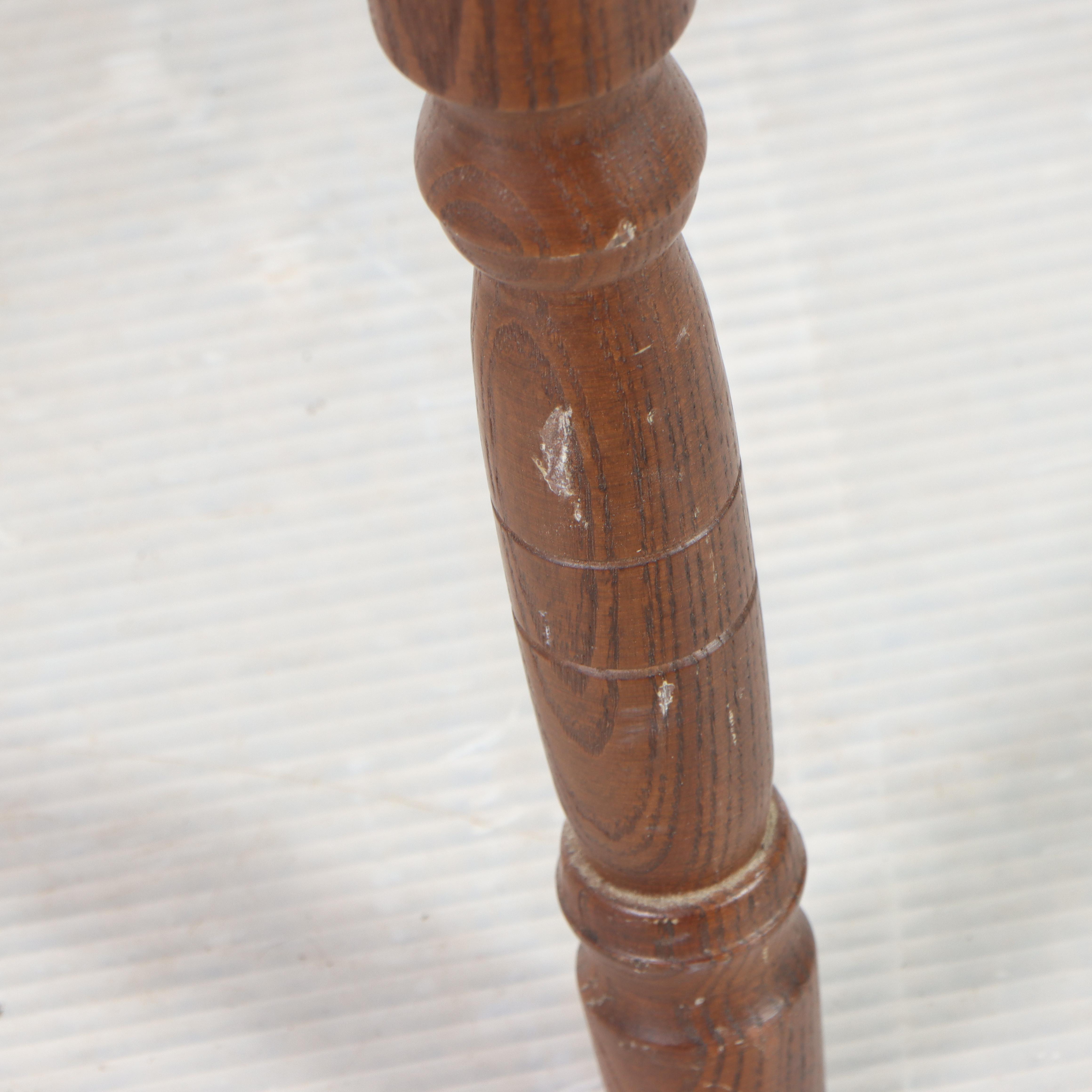 Stump Home Specialties Oak and Vinyl Lift-Seat Sewing Chair with Accessories