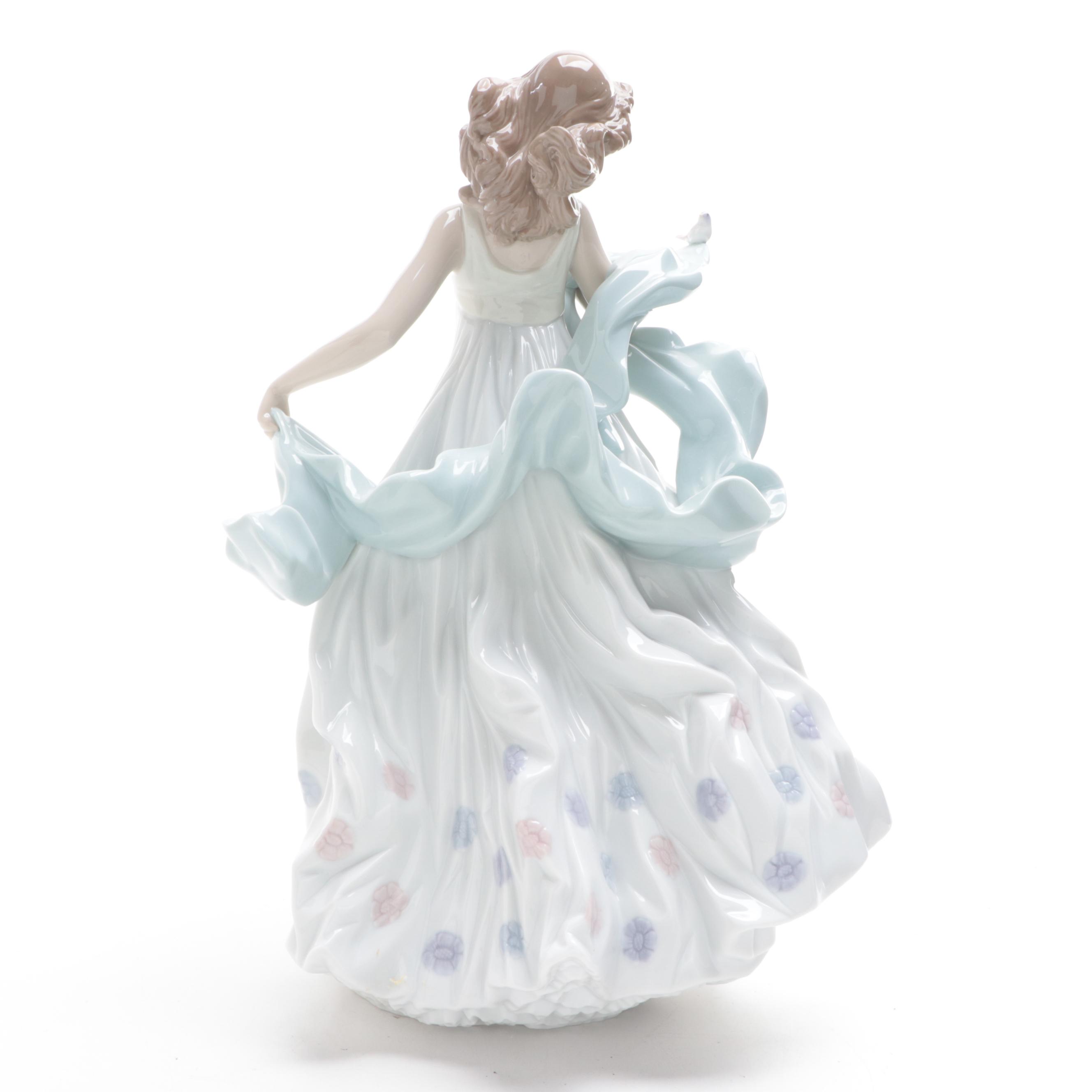Lladró "Summer Serenade" Porcelain Figurine Designed by Regino Torrijos