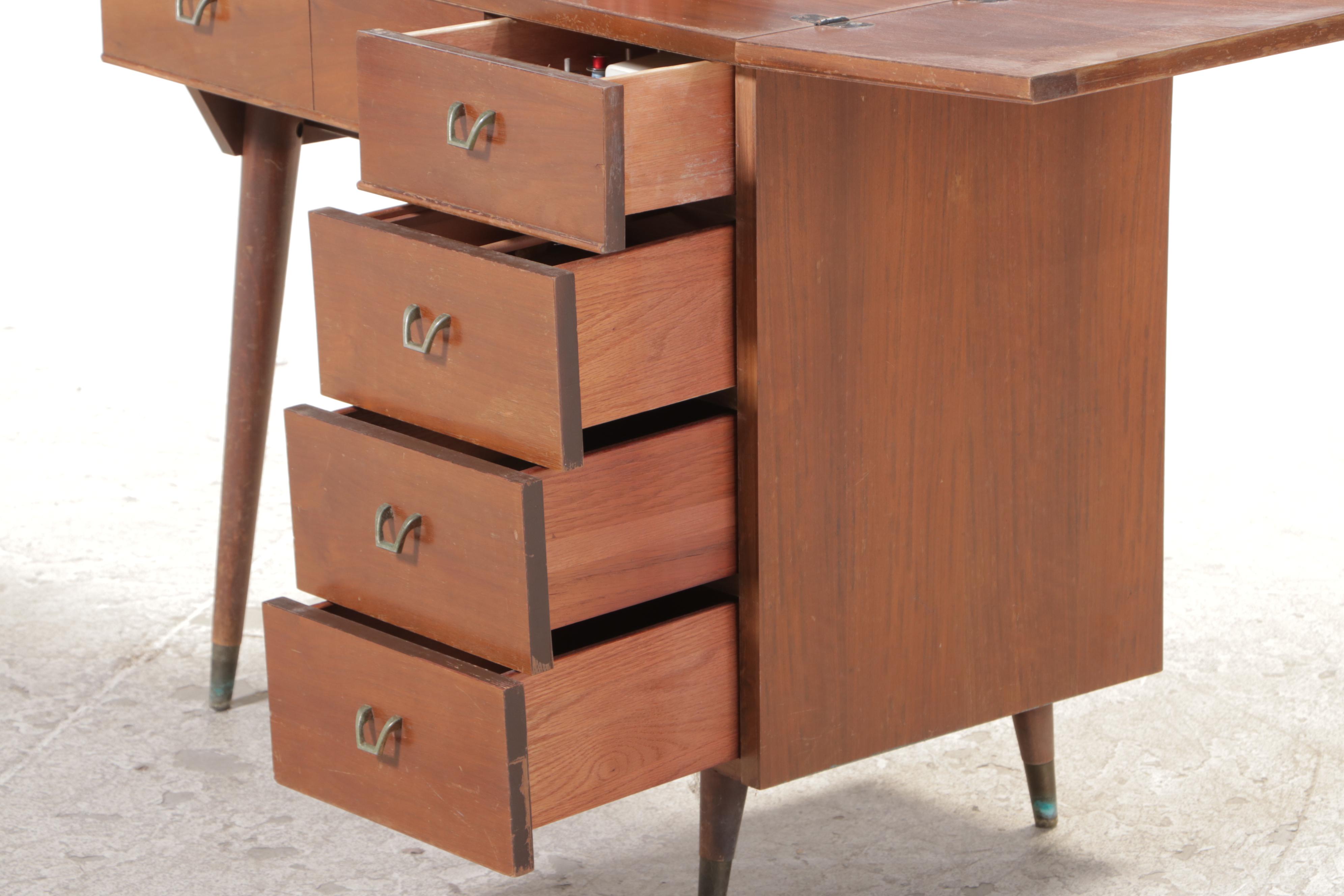 Kenmore Automatic Sewing Table in Walnut Finish