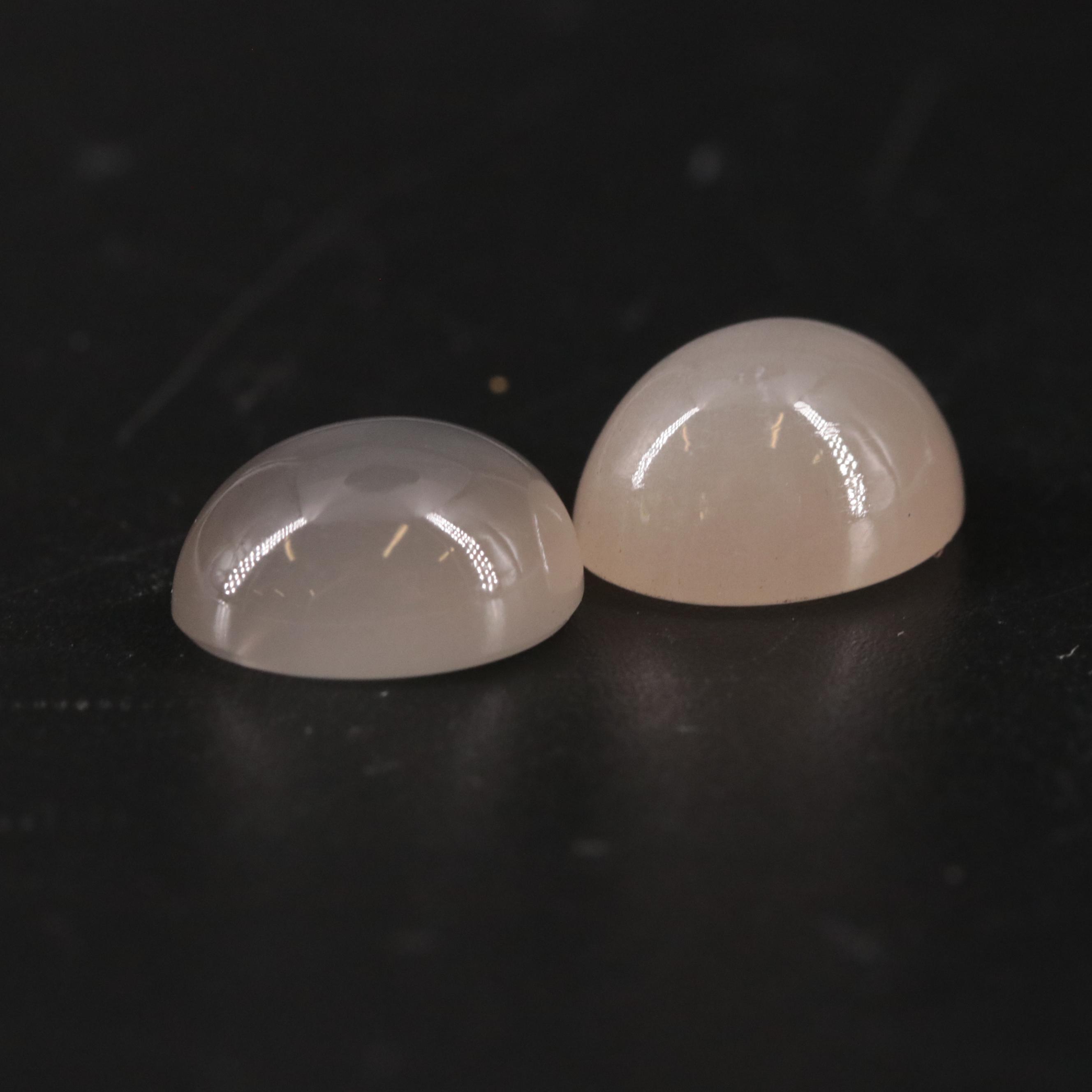 Loose 10.52 CTW Moonstone