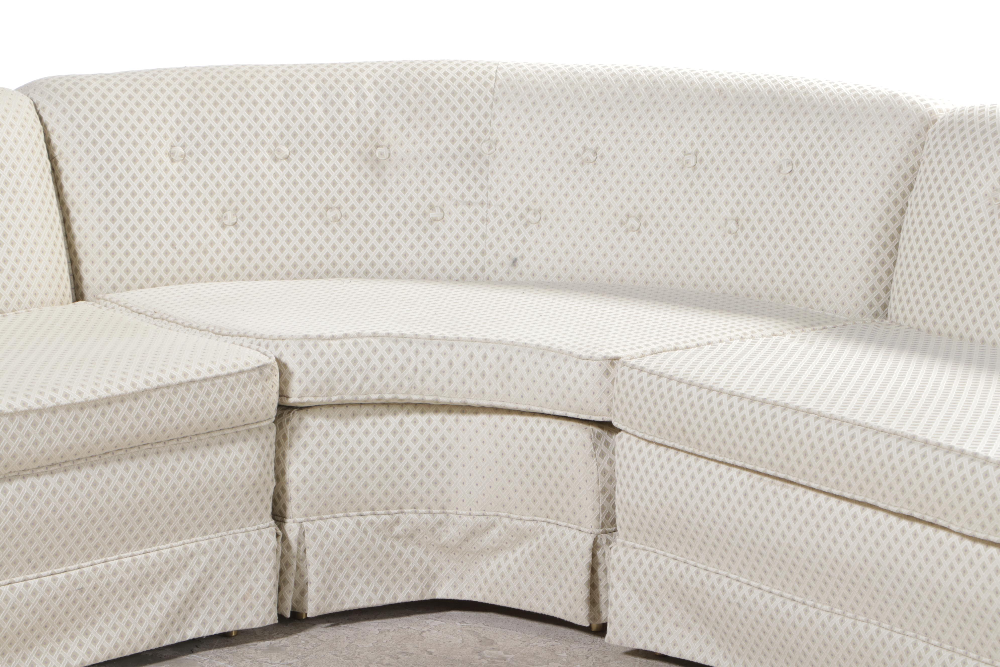 Three-Piece Flexsteel Mid Century Modern Buttoned-Down Sectional Sofa