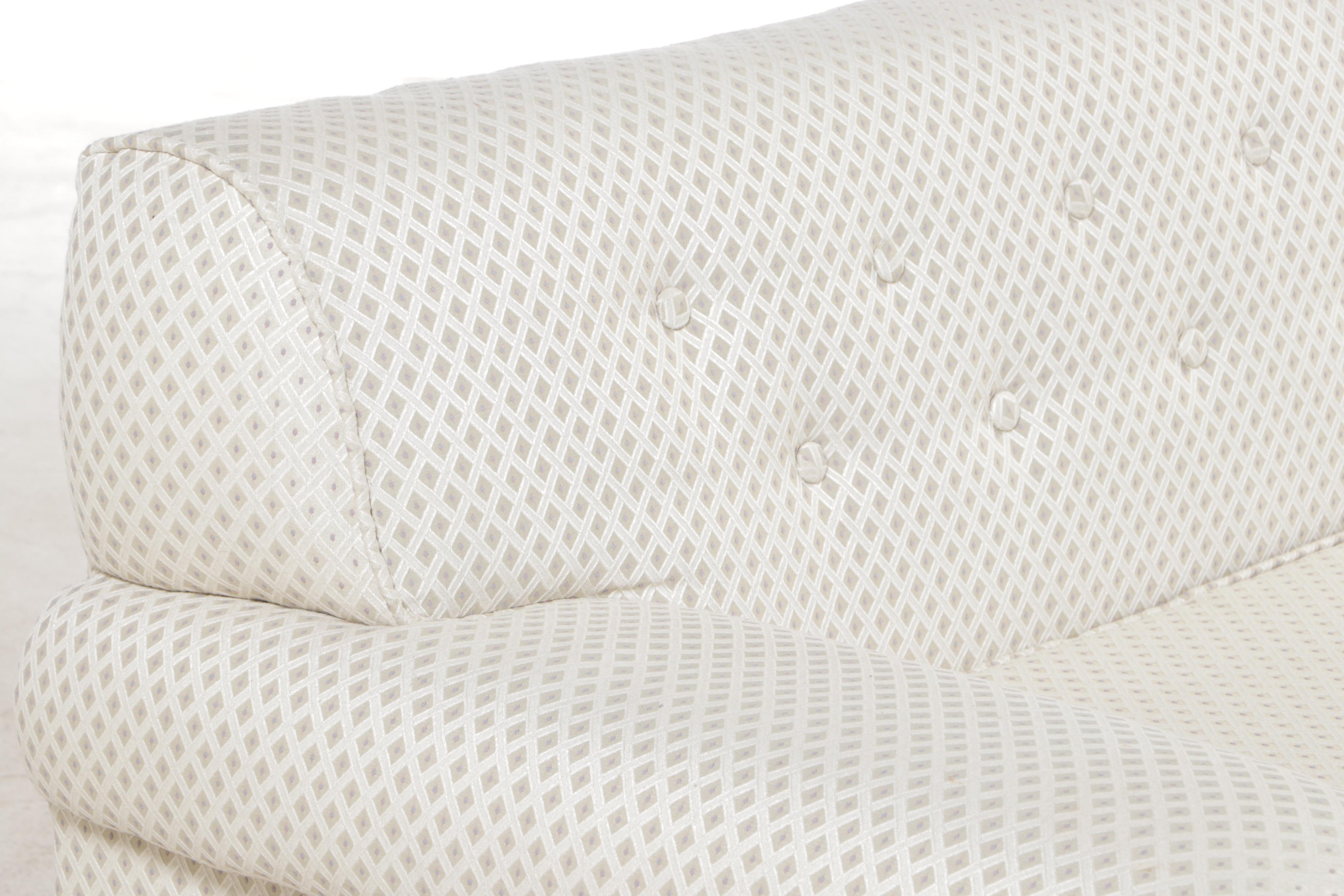 Three-Piece Flexsteel Mid Century Modern Buttoned-Down Sectional Sofa