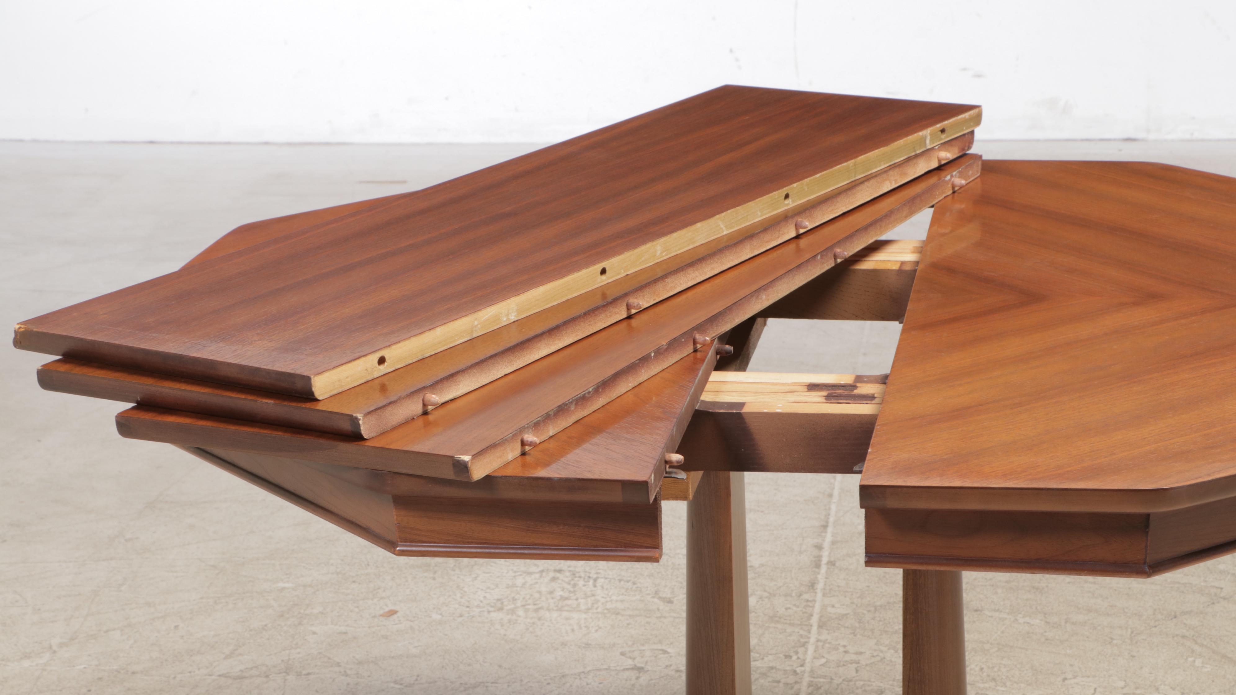 Six-Piece Blowing Rock Furniture Mid Century Modern Walnut Dining Set