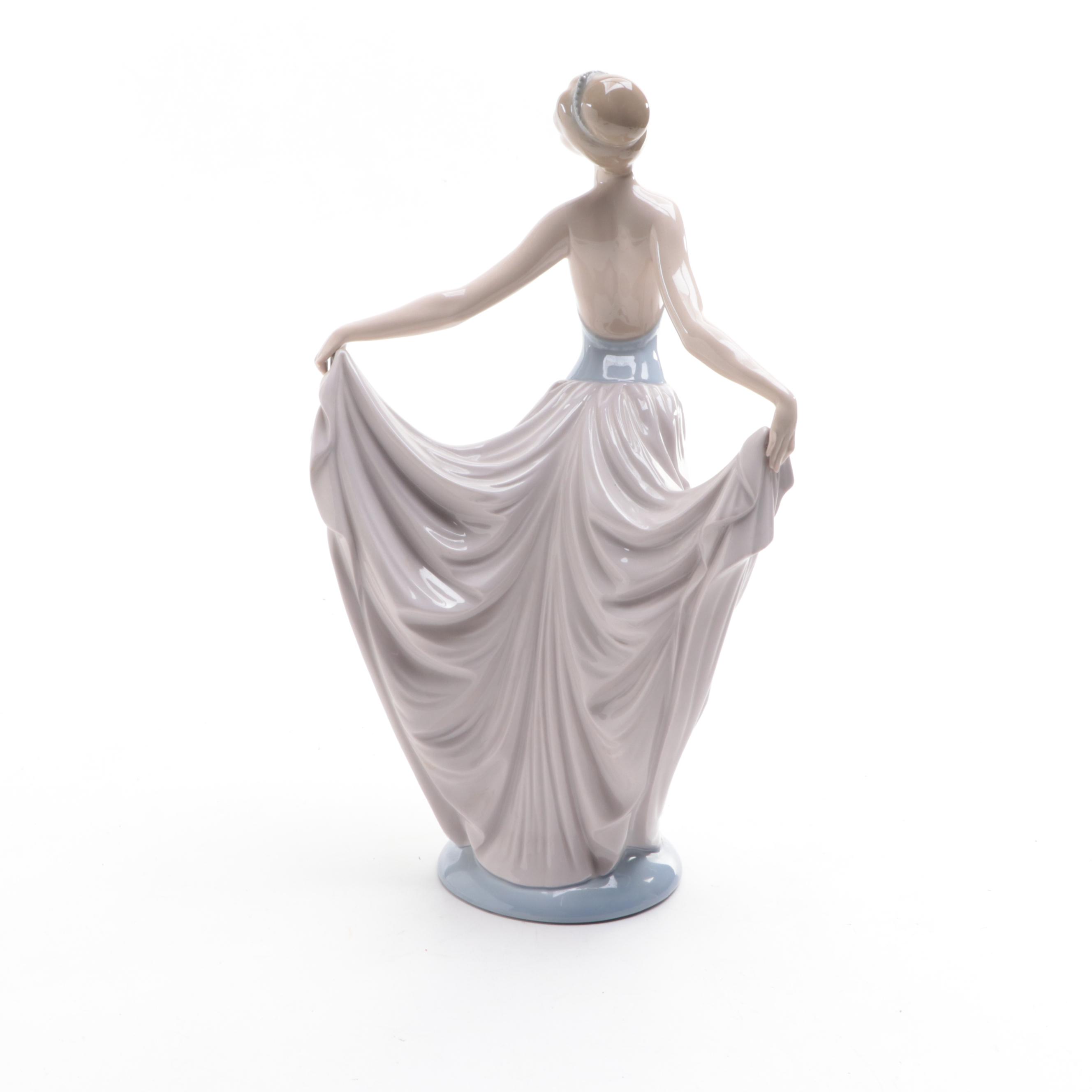 Lladró Porcelain Figurines Including "Angel Thinking"