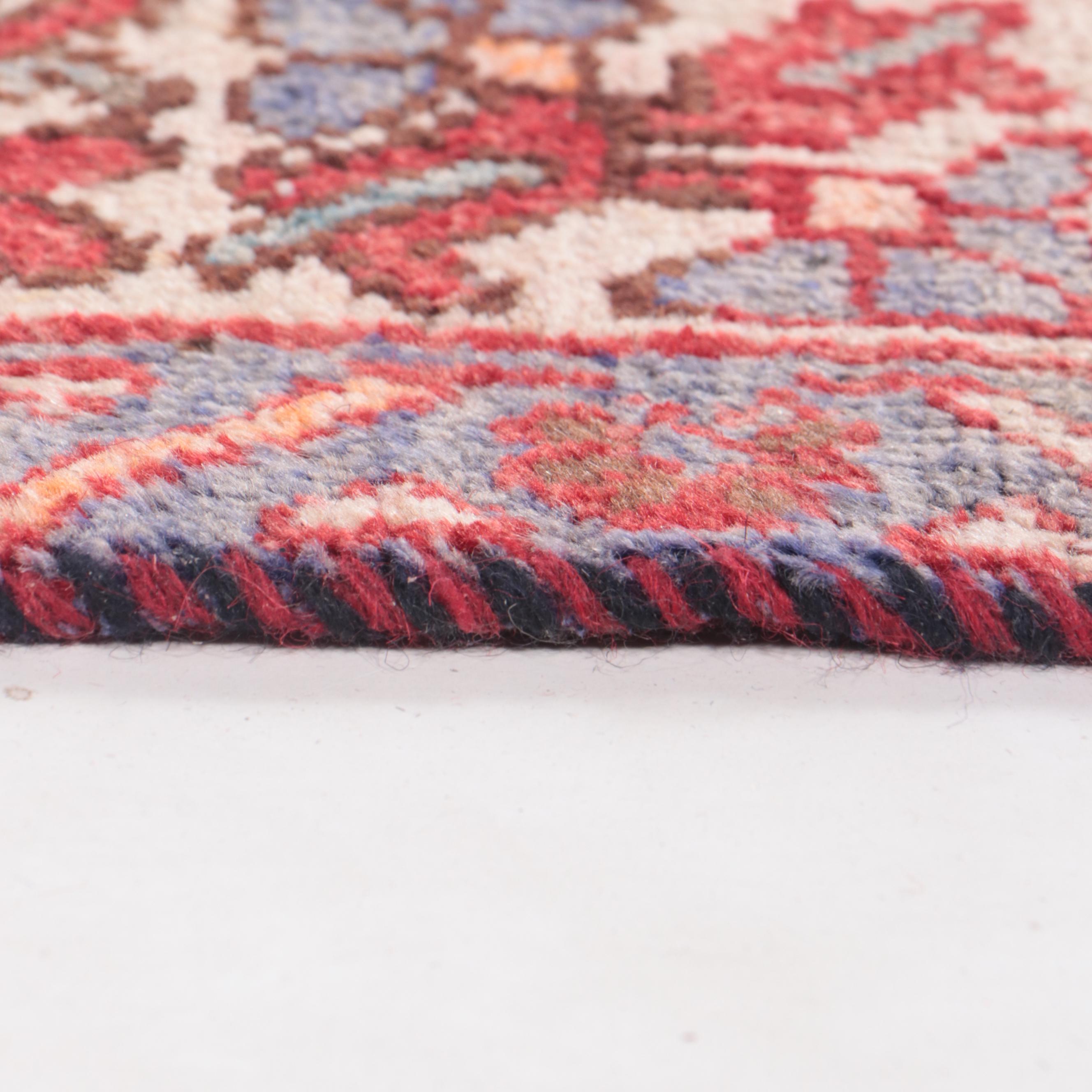 5'1 x 9'8 Hand-Knotted Persian Bakhshayesh Area Rug