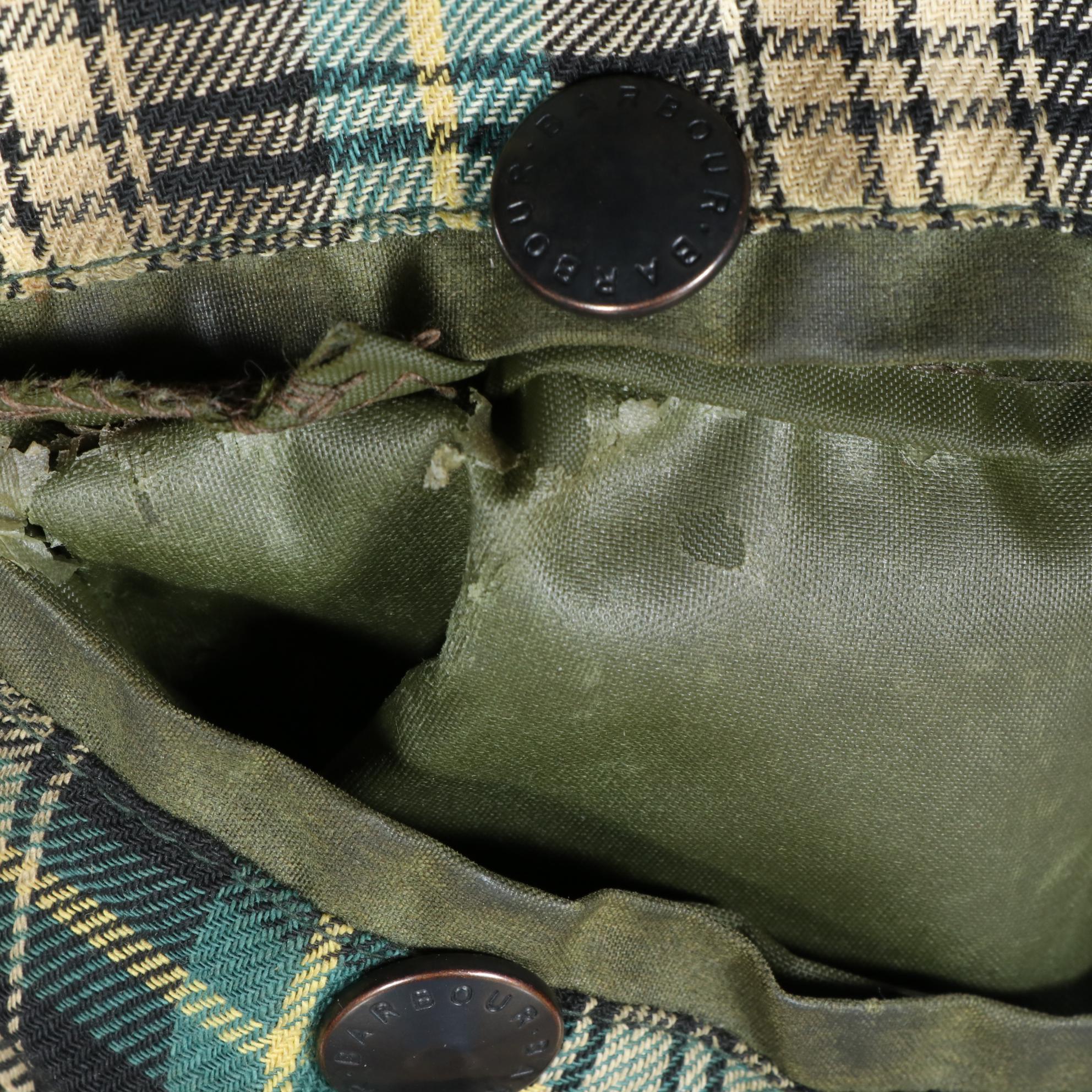 Men's Barbour Border Jacket in Waxed Cotton