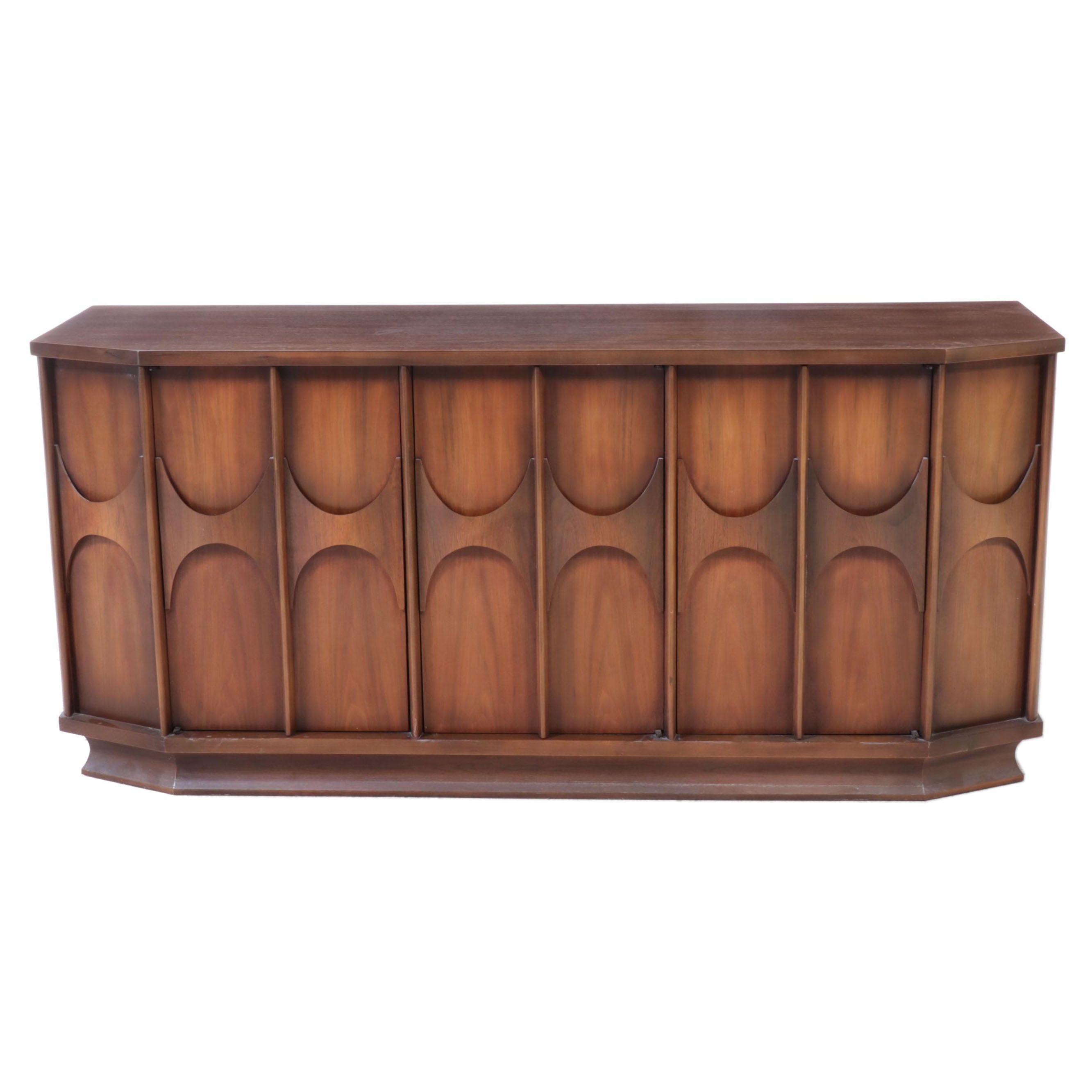 Kent-Coffey "Perspecta" Mid Century Modern Walnut Credenza