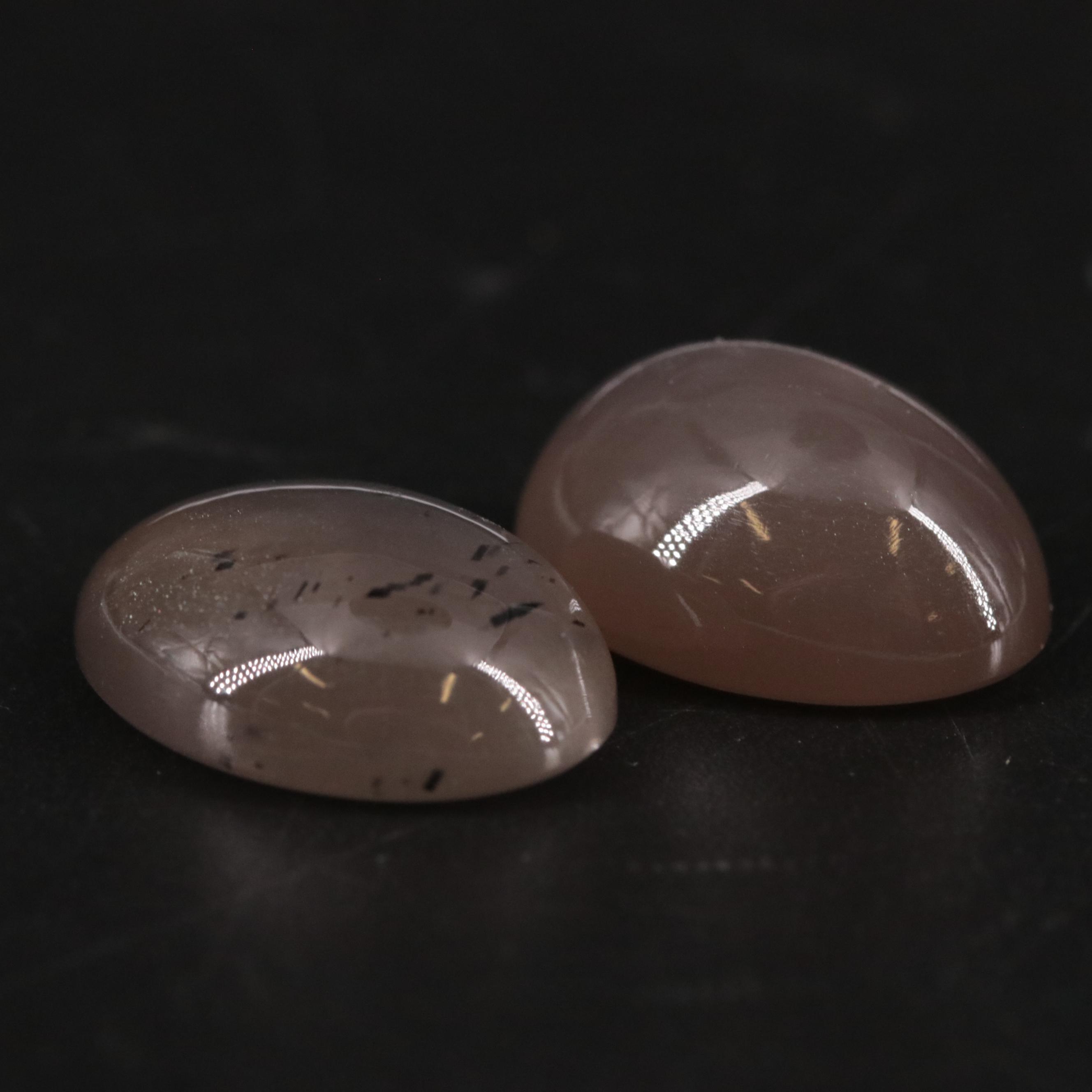 Loose 22.98 CTW Cat's-Eye Quartz