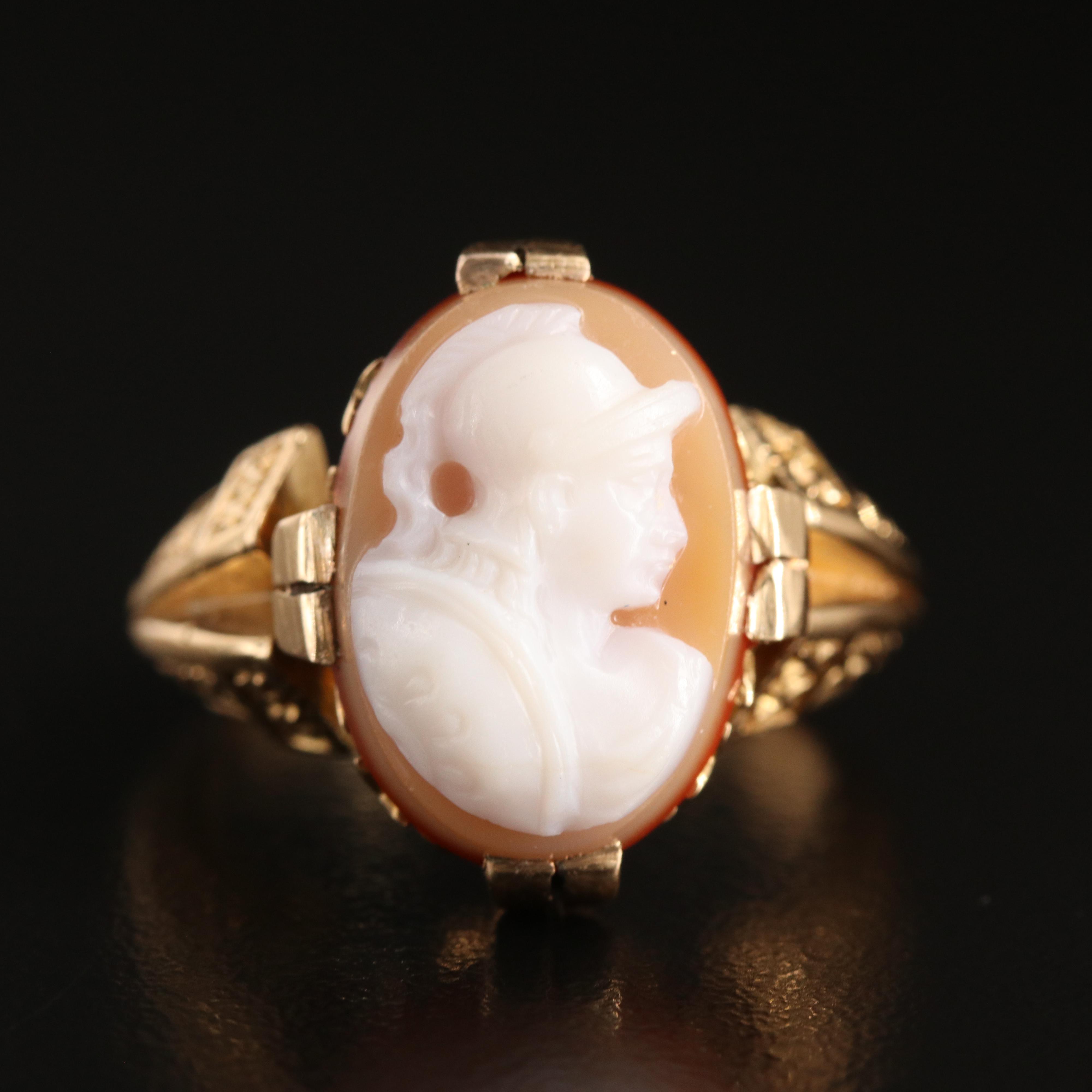 Victorian 18K Sardonyx Roman Soldier Cameo Ring