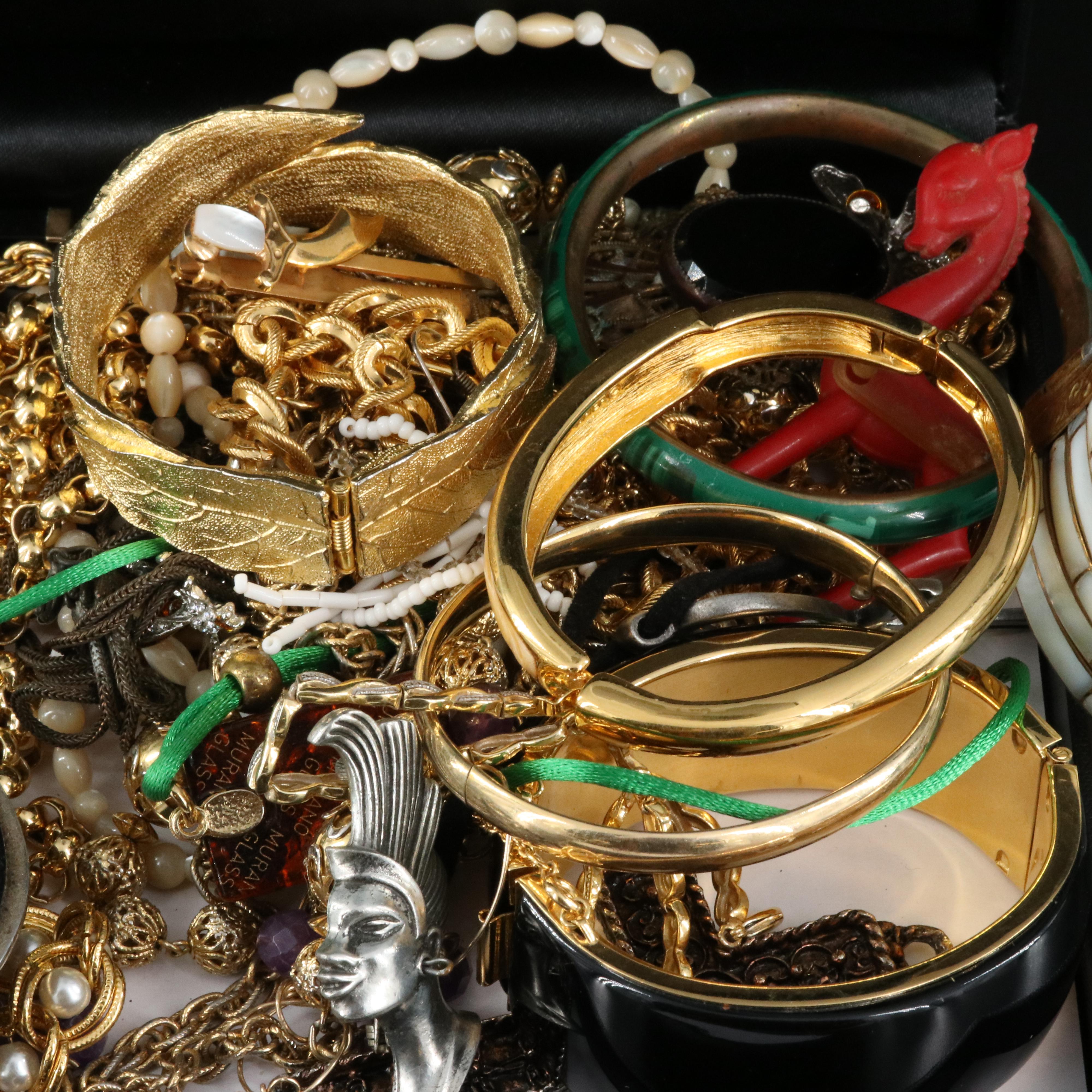 Uncommon Discoveries: Jewelry Collection