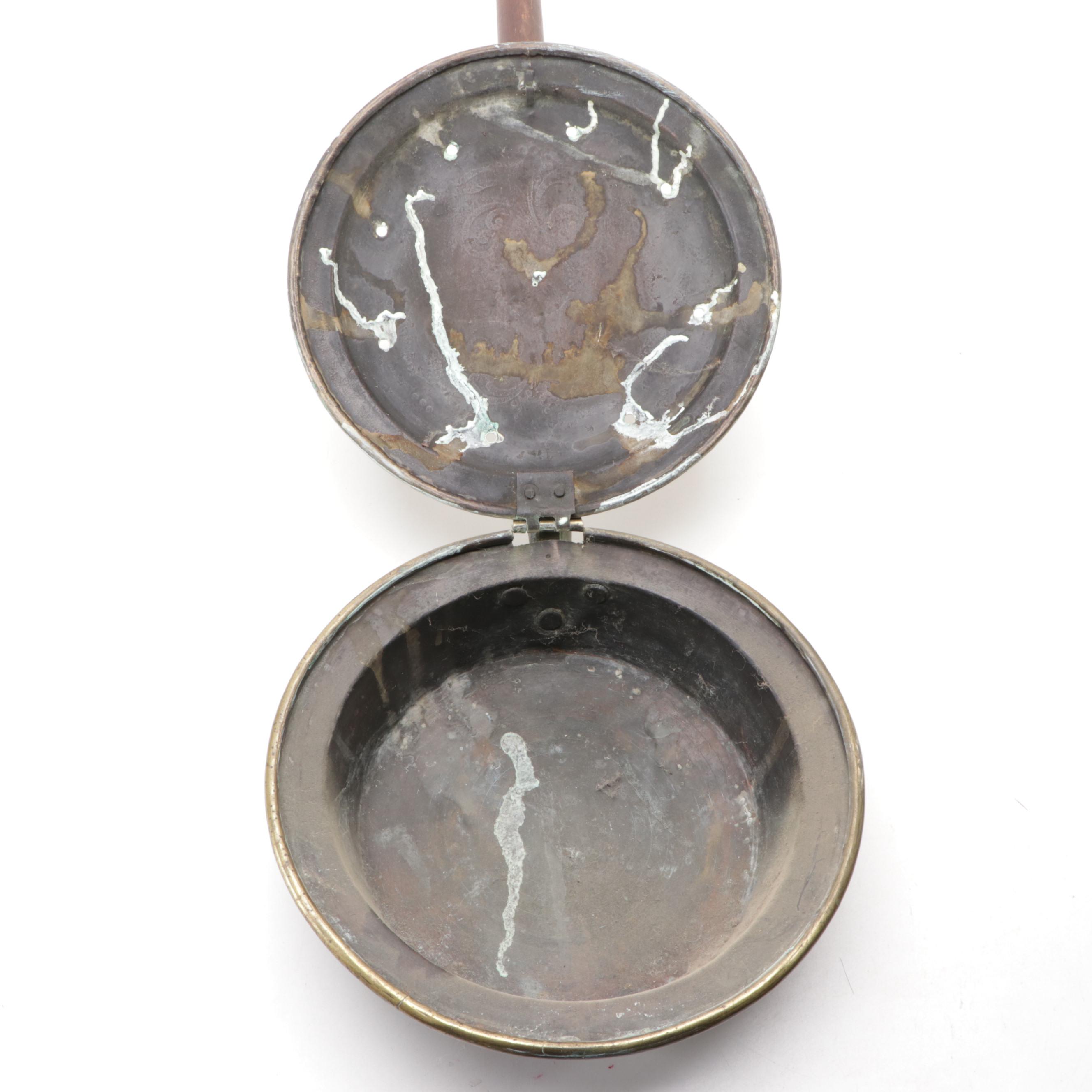 Wooden Handled Engraved Brass with Hinged Lid Bed Warmer