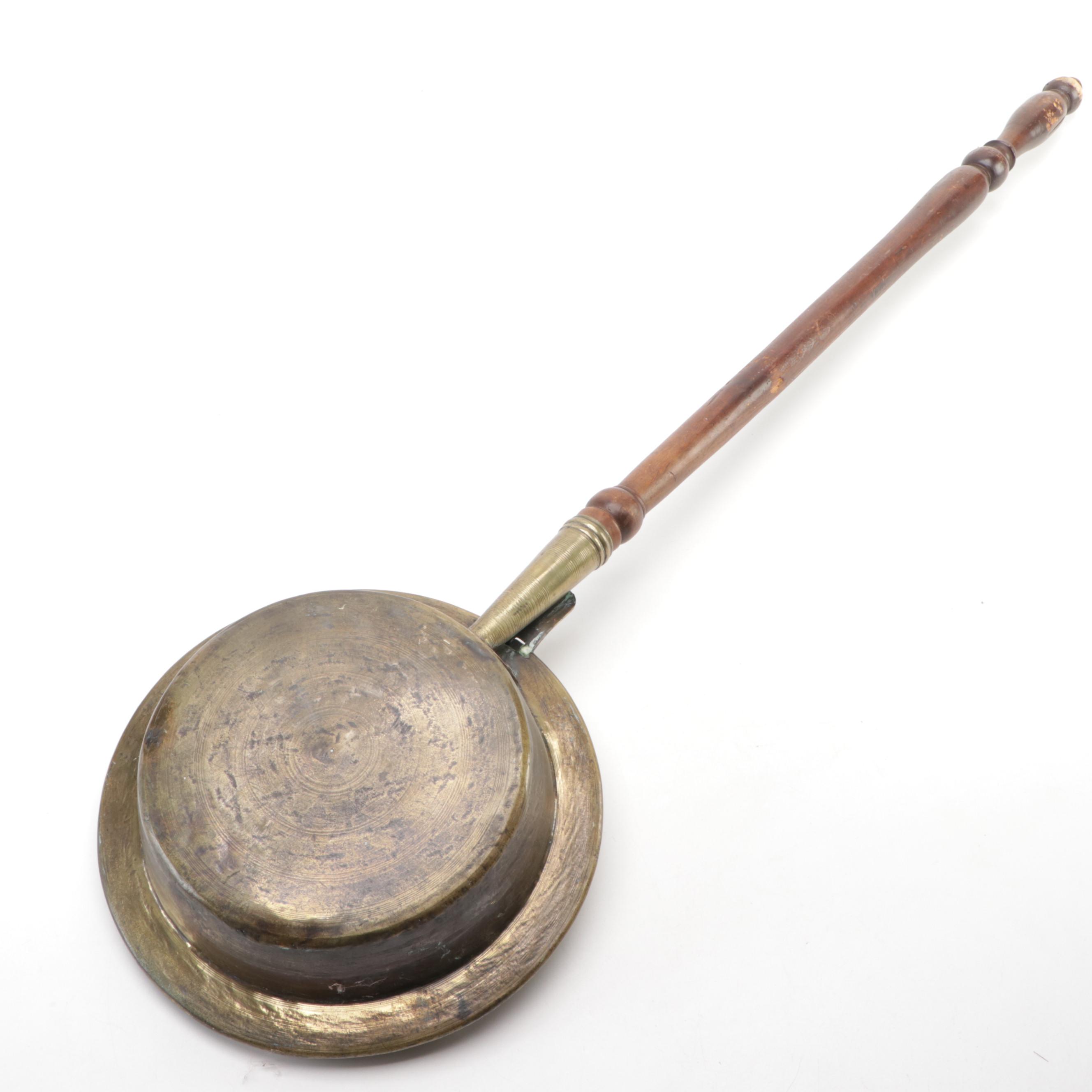 Wooden Handled Engraved Brass with Hinged Lid Bed Warmer