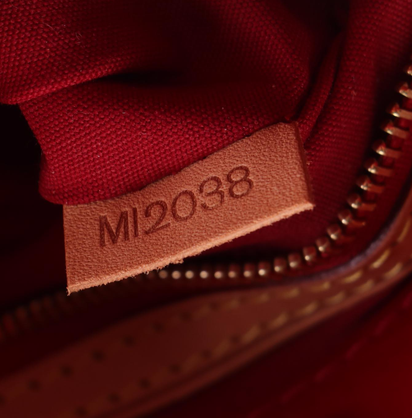 Louis Vuitton Reade PM Handbag in Monogram Vernis and Vachetta Leather