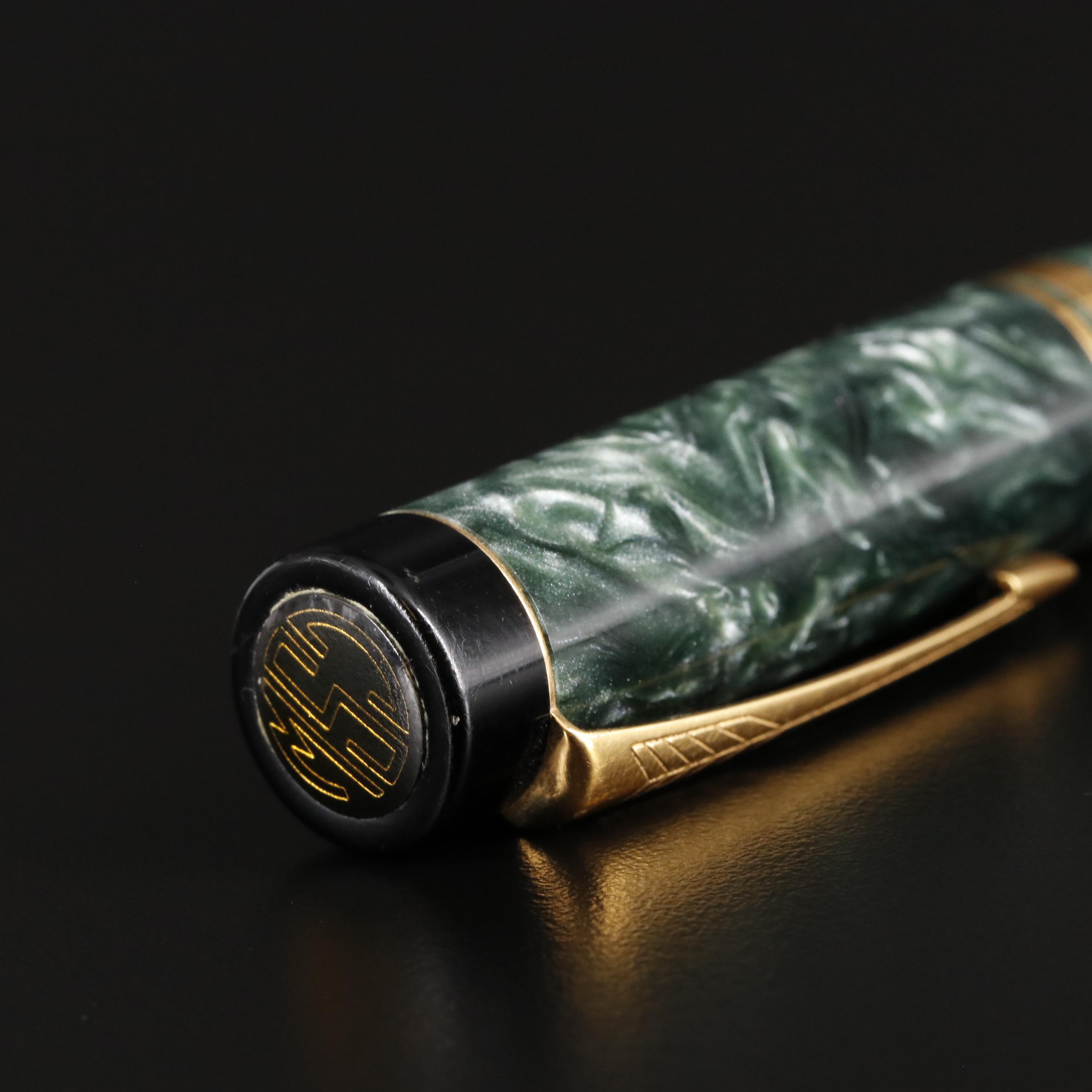 Parker Green Marble Duofold Centennial 18K Gold Nib Fountain Pen