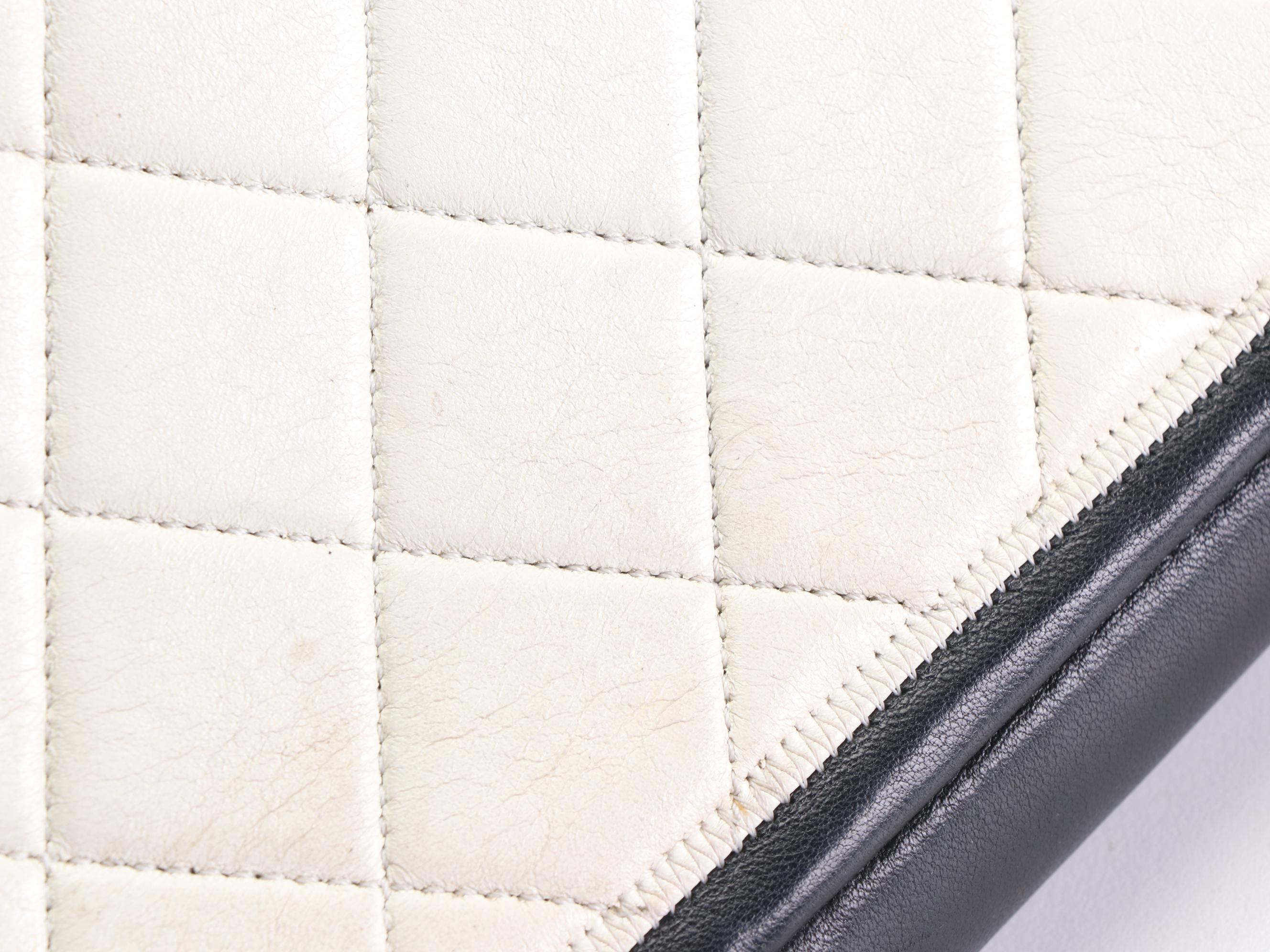 Chanel Graphic Flap Bag Medium in Quilted Calfskin