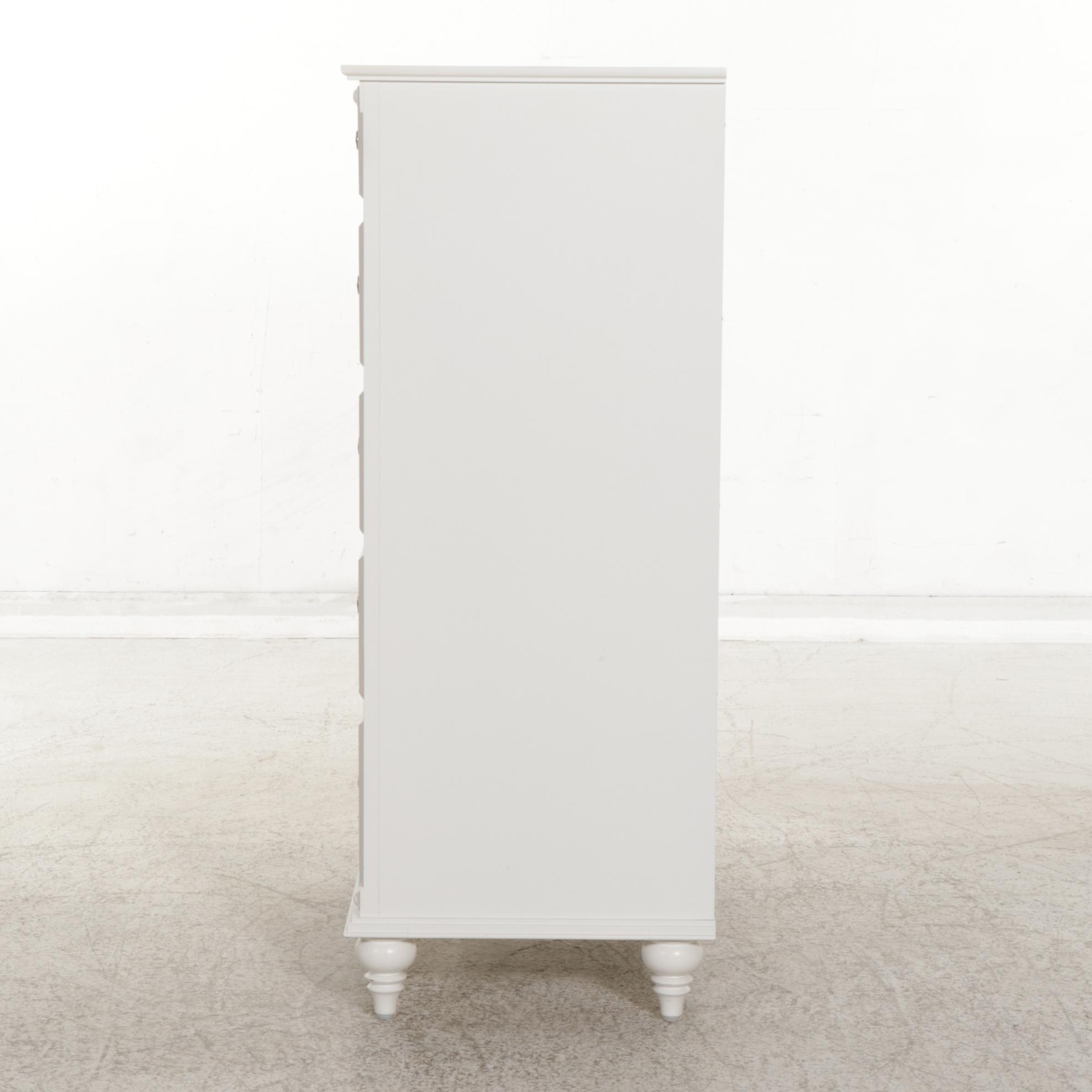 Bombay Kids White Finished Chest of Drawers, 21st Century