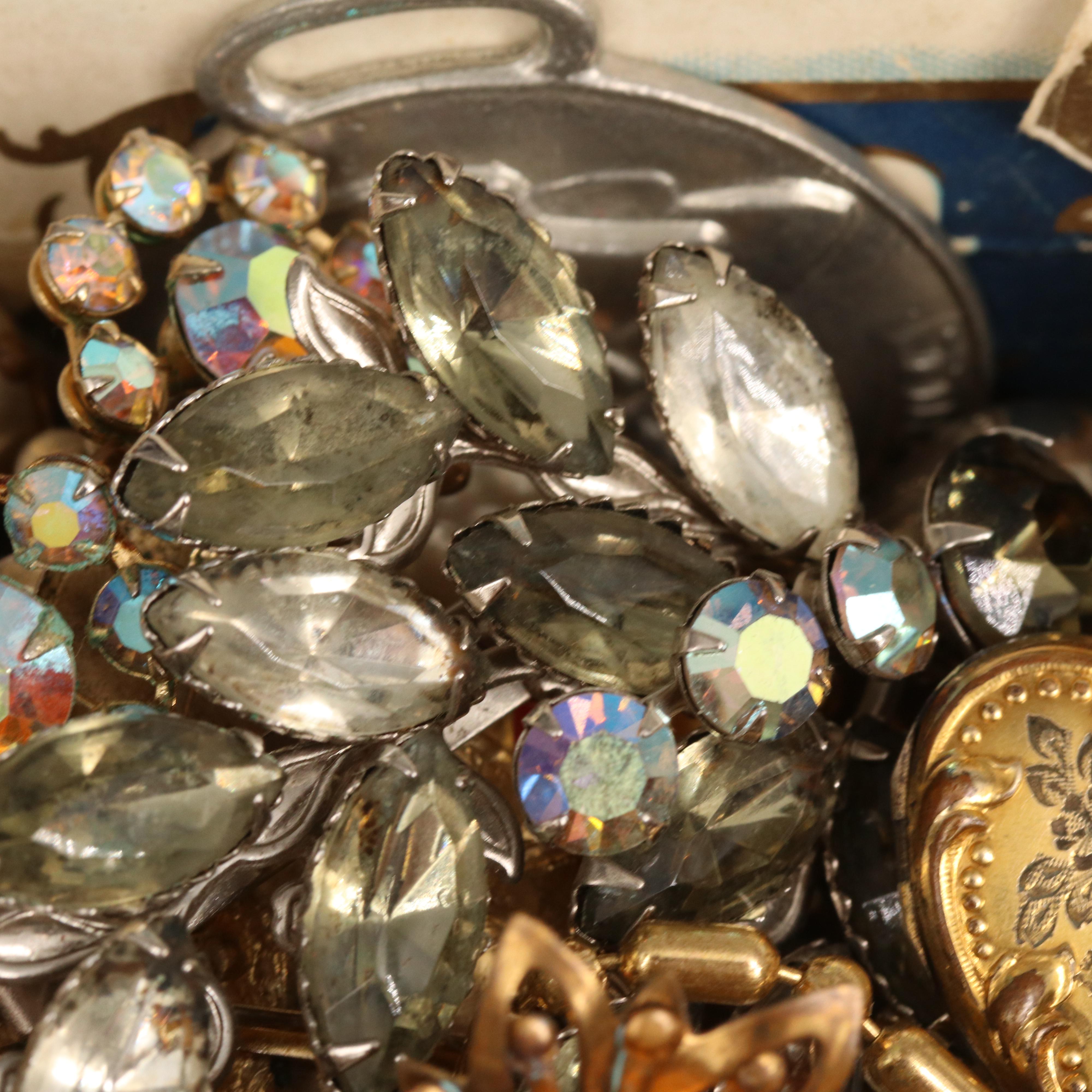 Uncommon Discoveries: Jewelry Collection