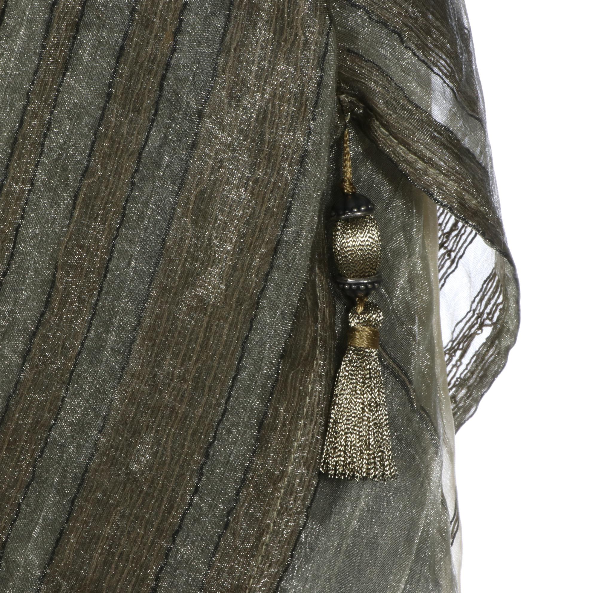 Zonda Nellis Ensemble Separates in Nylon/Rayon/Linen Blend Textiles