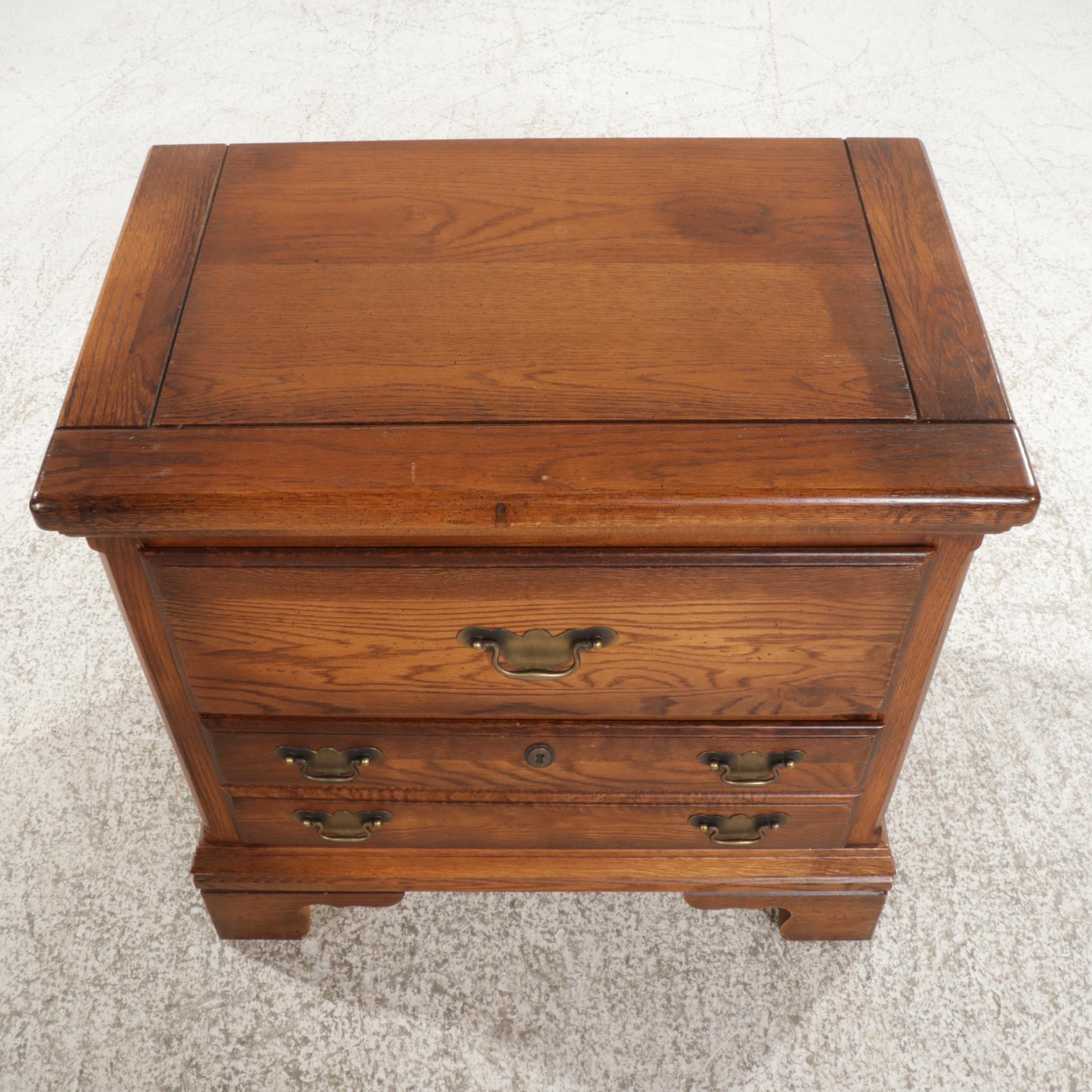 Bassett Oak-Veneered Two-Drawer Nightstand, Late 20th Century