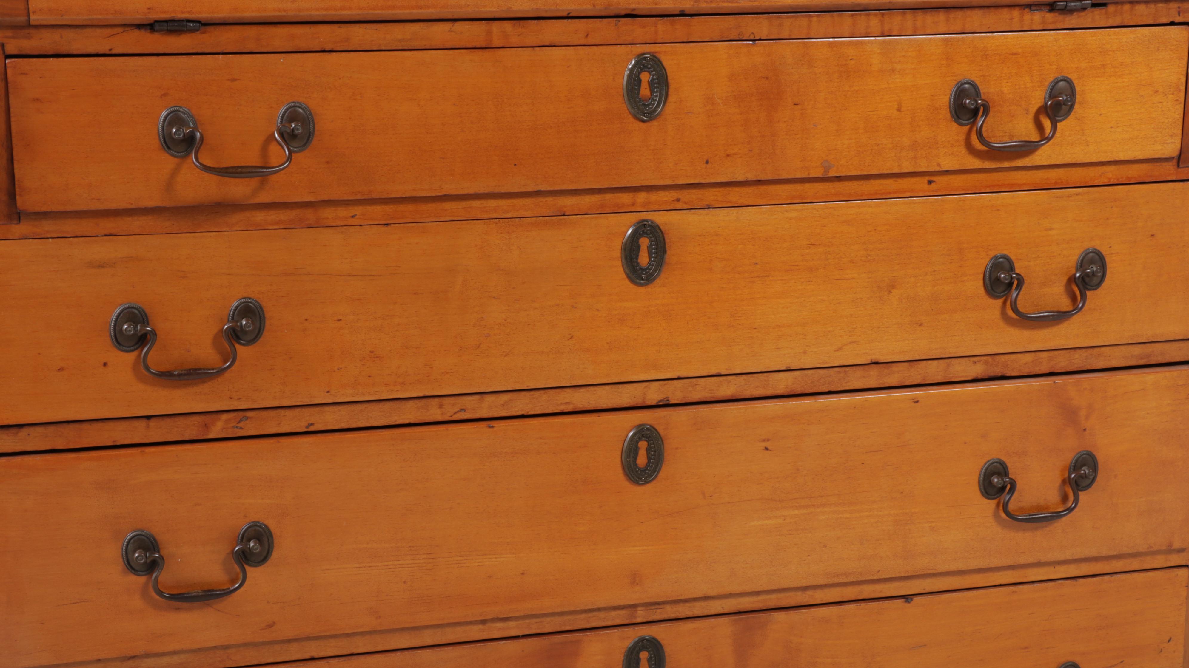 Federal Maple Slant-Front Desk, Early 19th Century