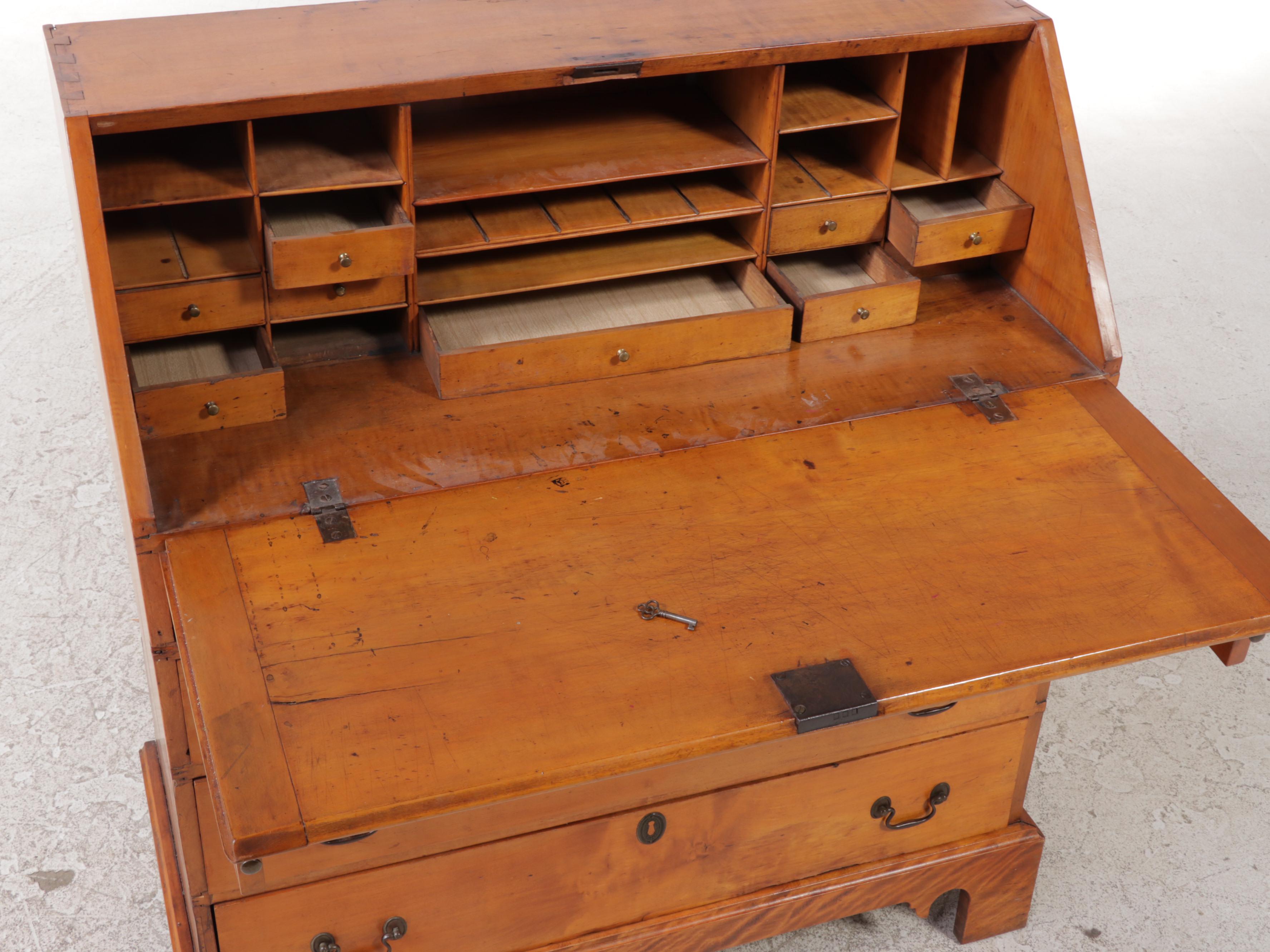 Federal Maple Slant-Front Desk, Early 19th Century