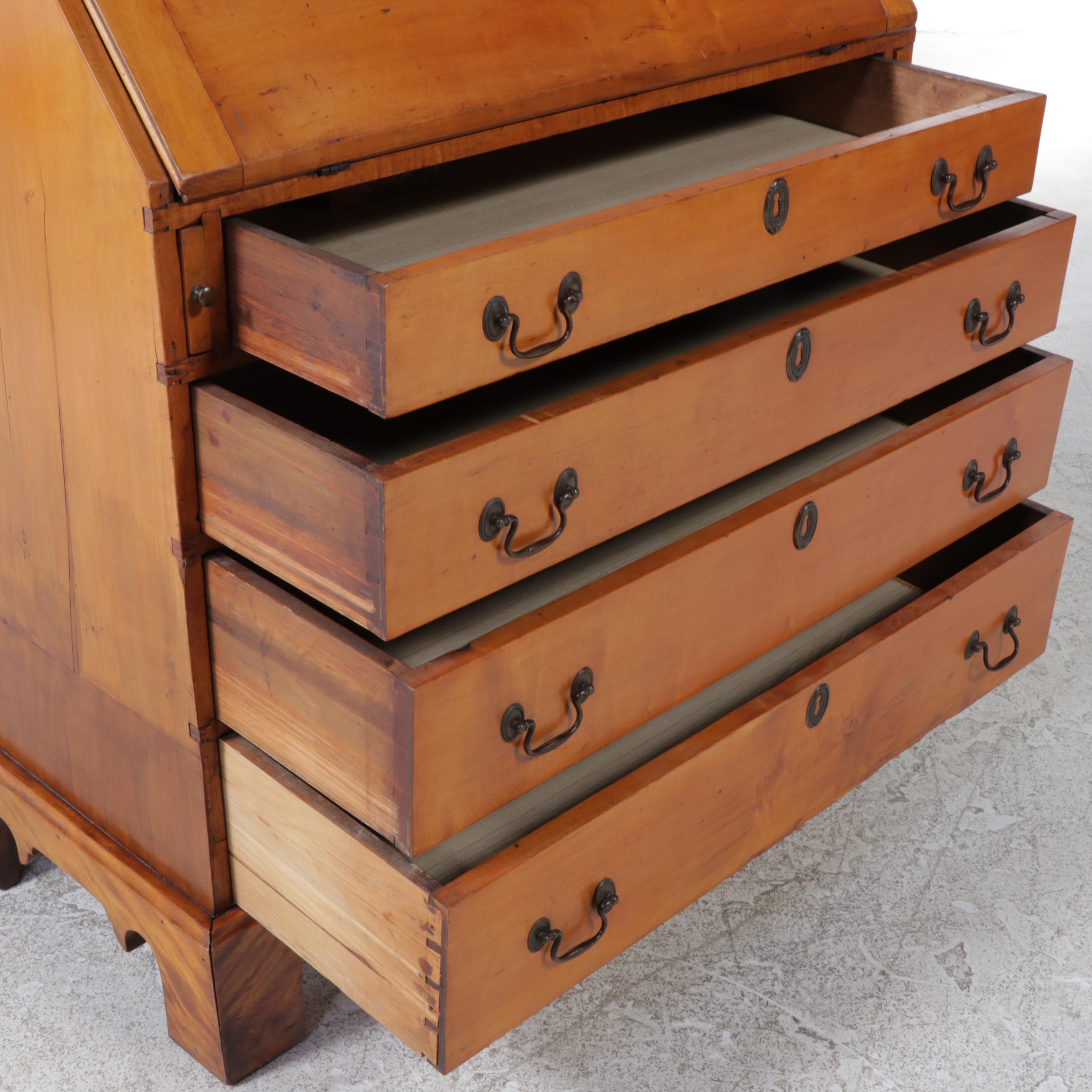 Federal Maple Slant-Front Desk, Early 19th Century