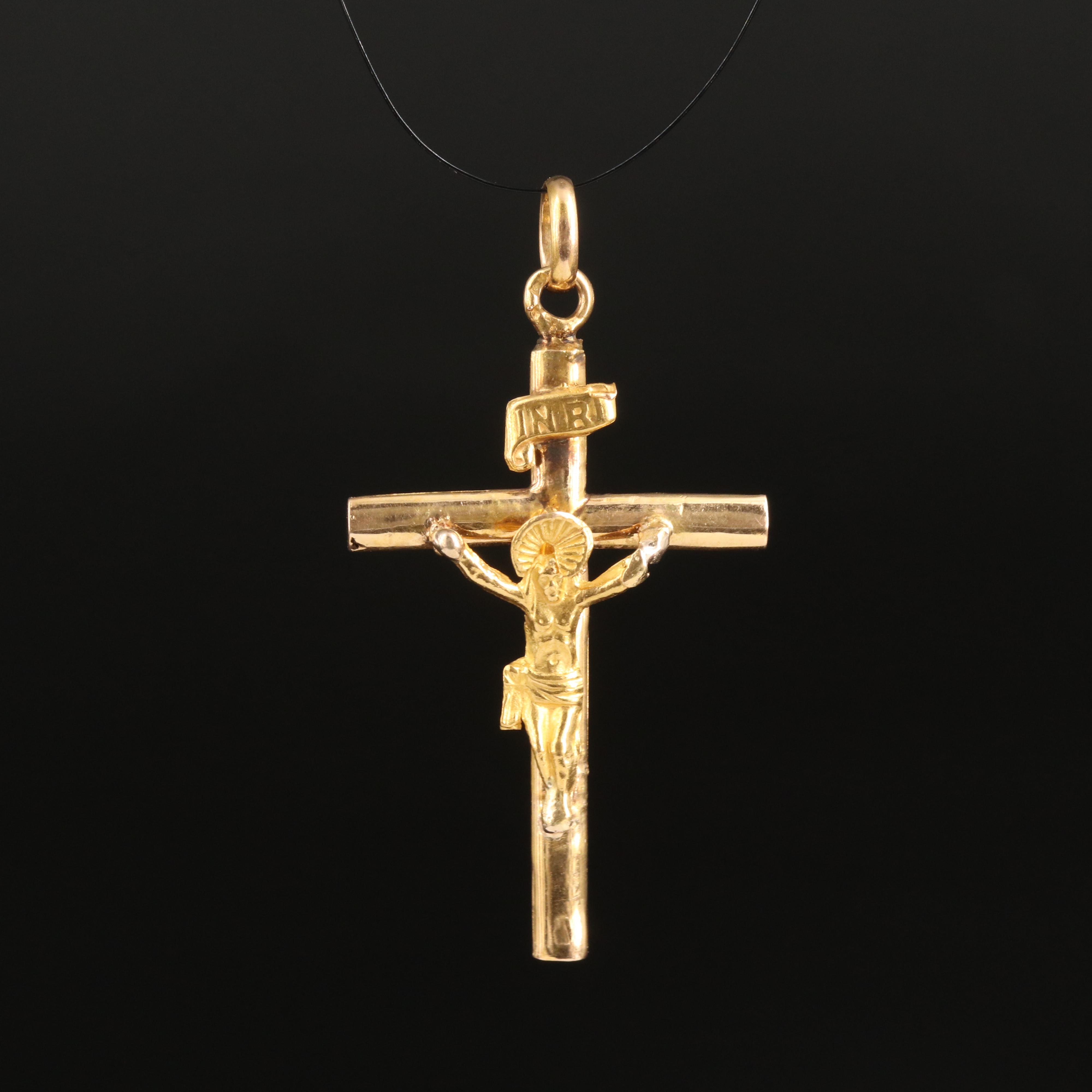 18K Crucifix Pendant