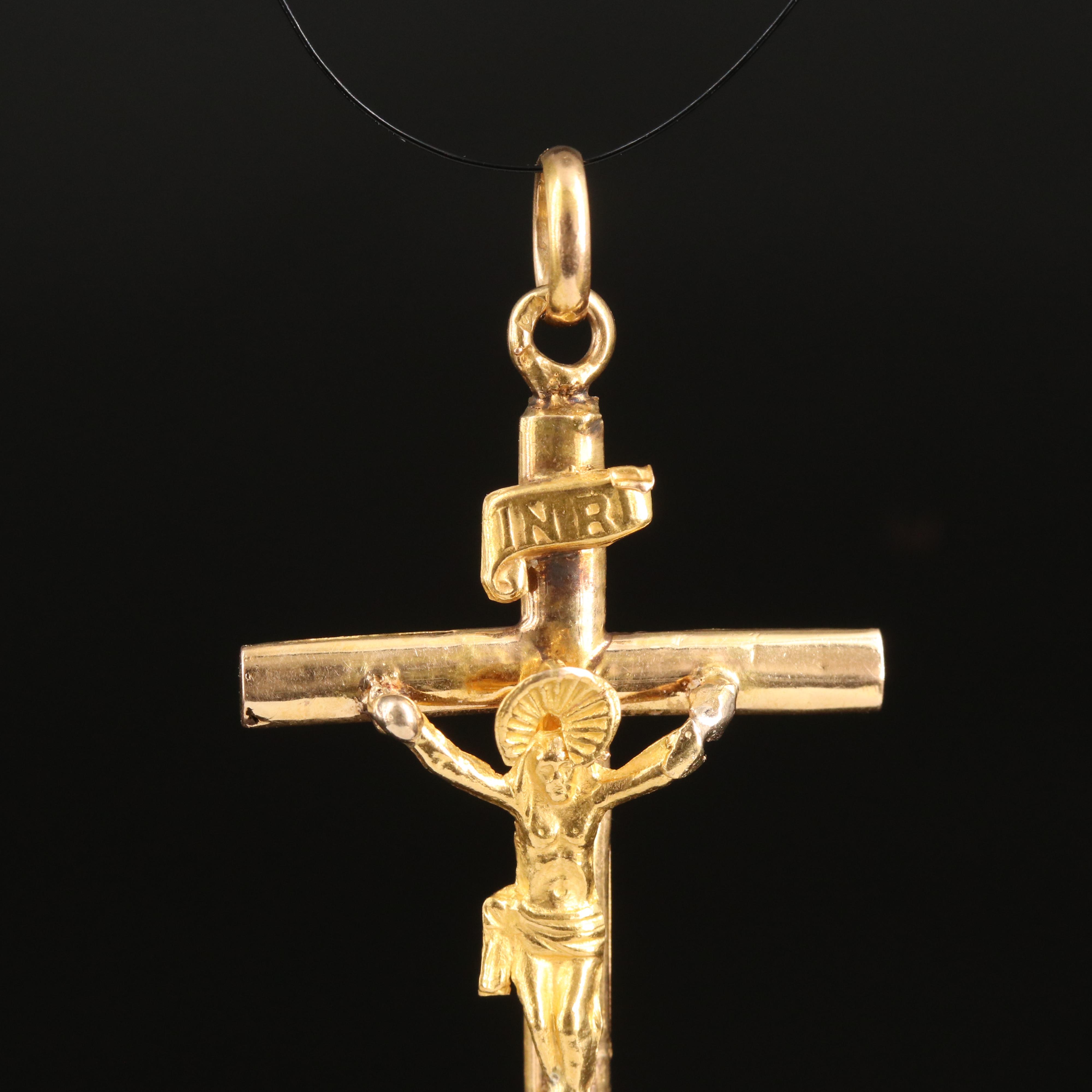 18K Crucifix Pendant