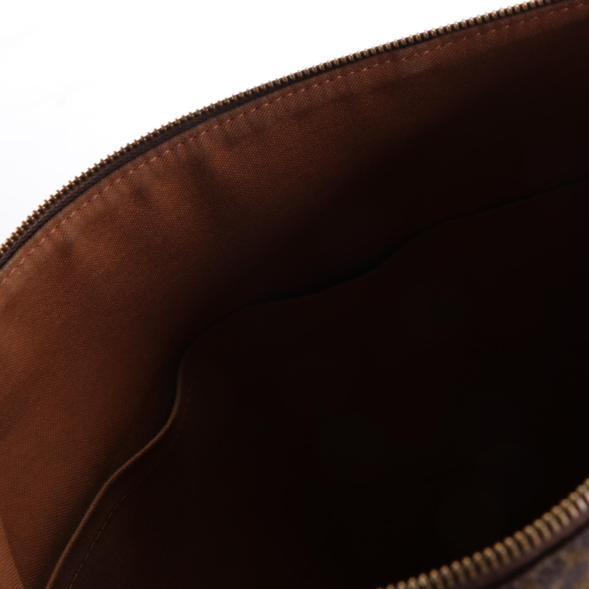 Louis Vuitton Totally MM in Monogram Canvas and Vachetta Leather