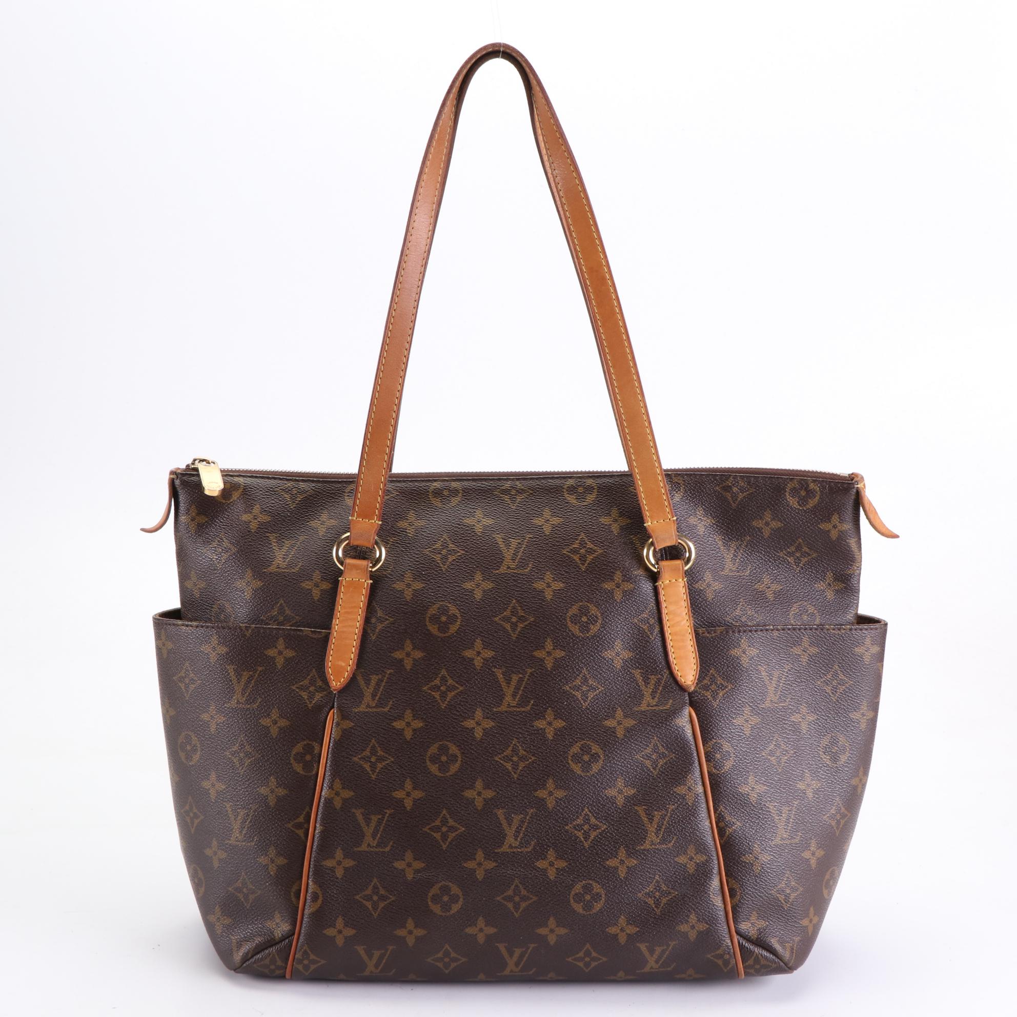 Louis Vuitton Totally MM in Monogram Canvas and Vachetta Leather
