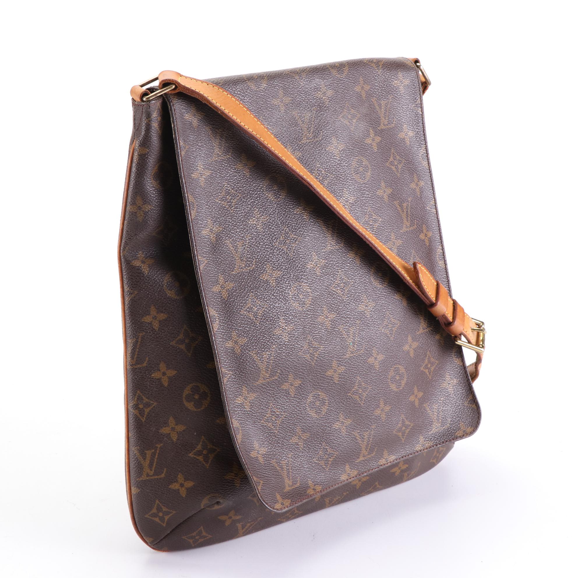 Louis Vuitton Musette Bag in Monogram Canvas and Vachetta Leather