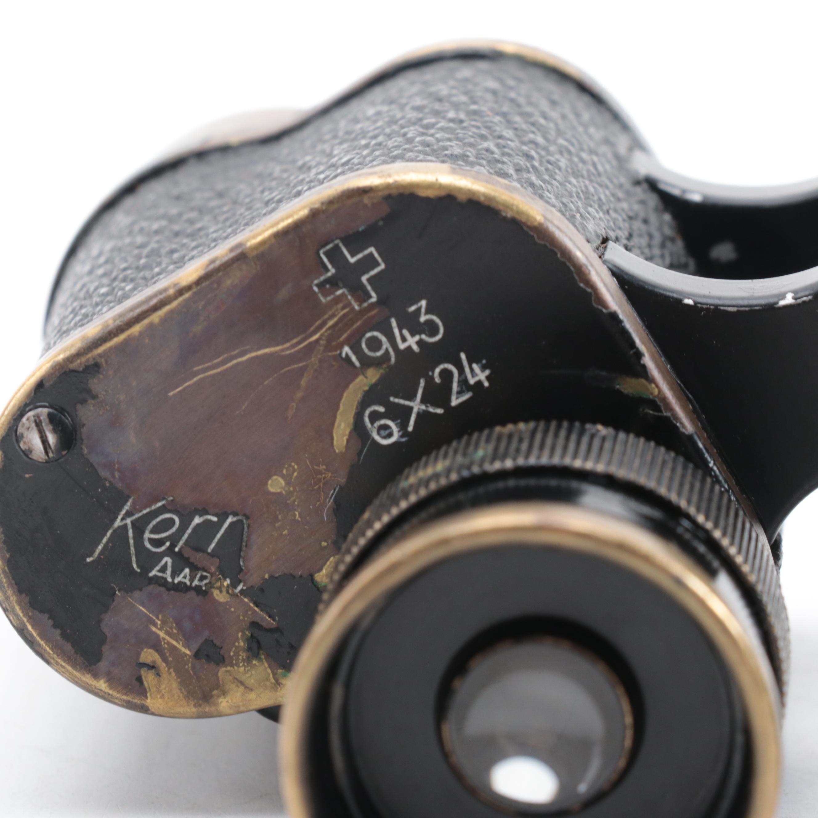 Kern Armee-Modell 6 x 24 Military Binoculars with Leather Case, 1943