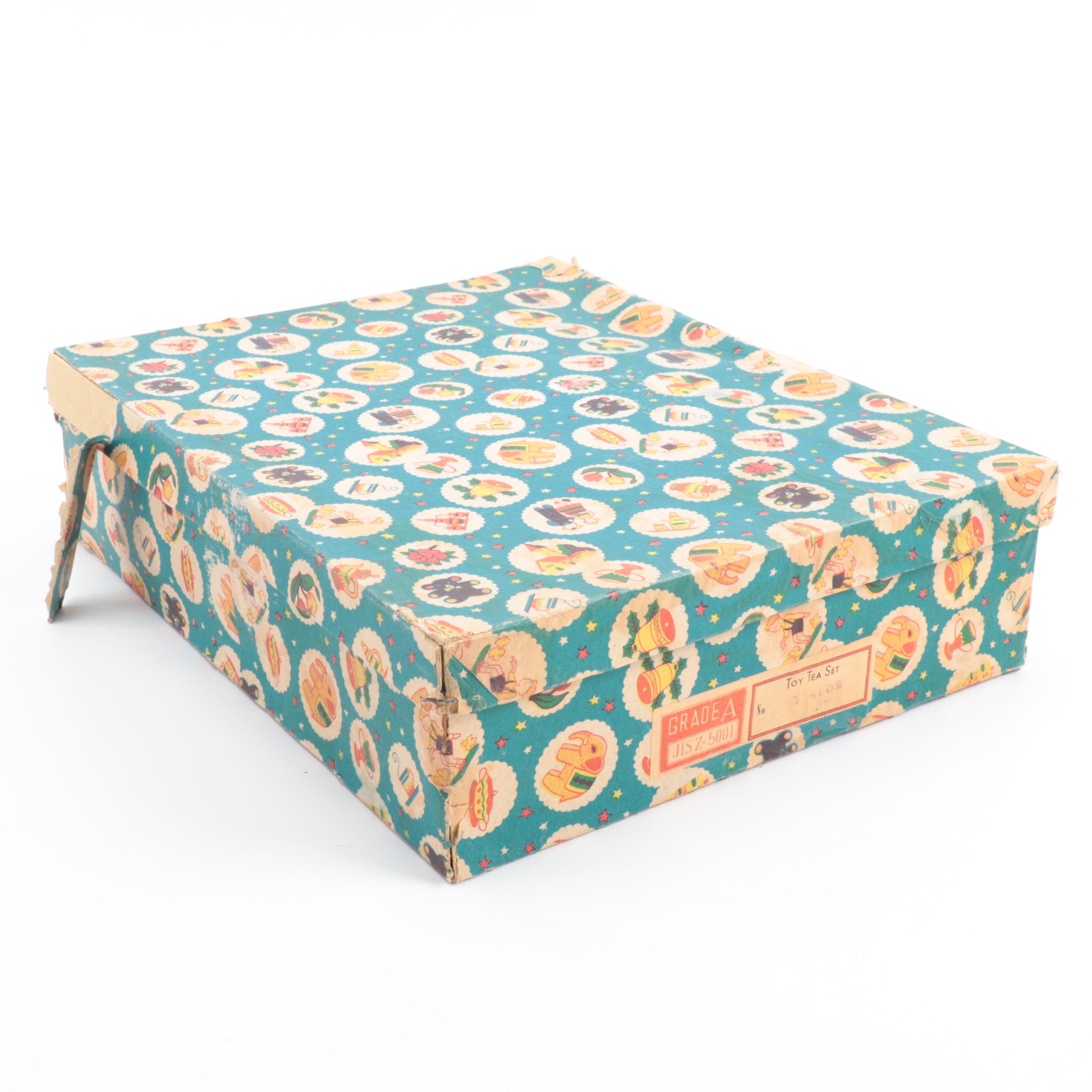 Japanese Porcelain Toy Tea Set, Mid-20th Century