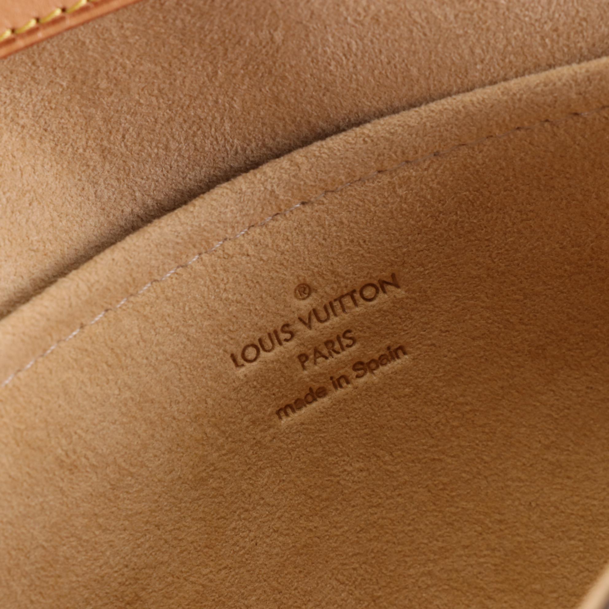 Louis Vuitton Pochette Twin GM in Monogram Canvas and Vachetta Leather