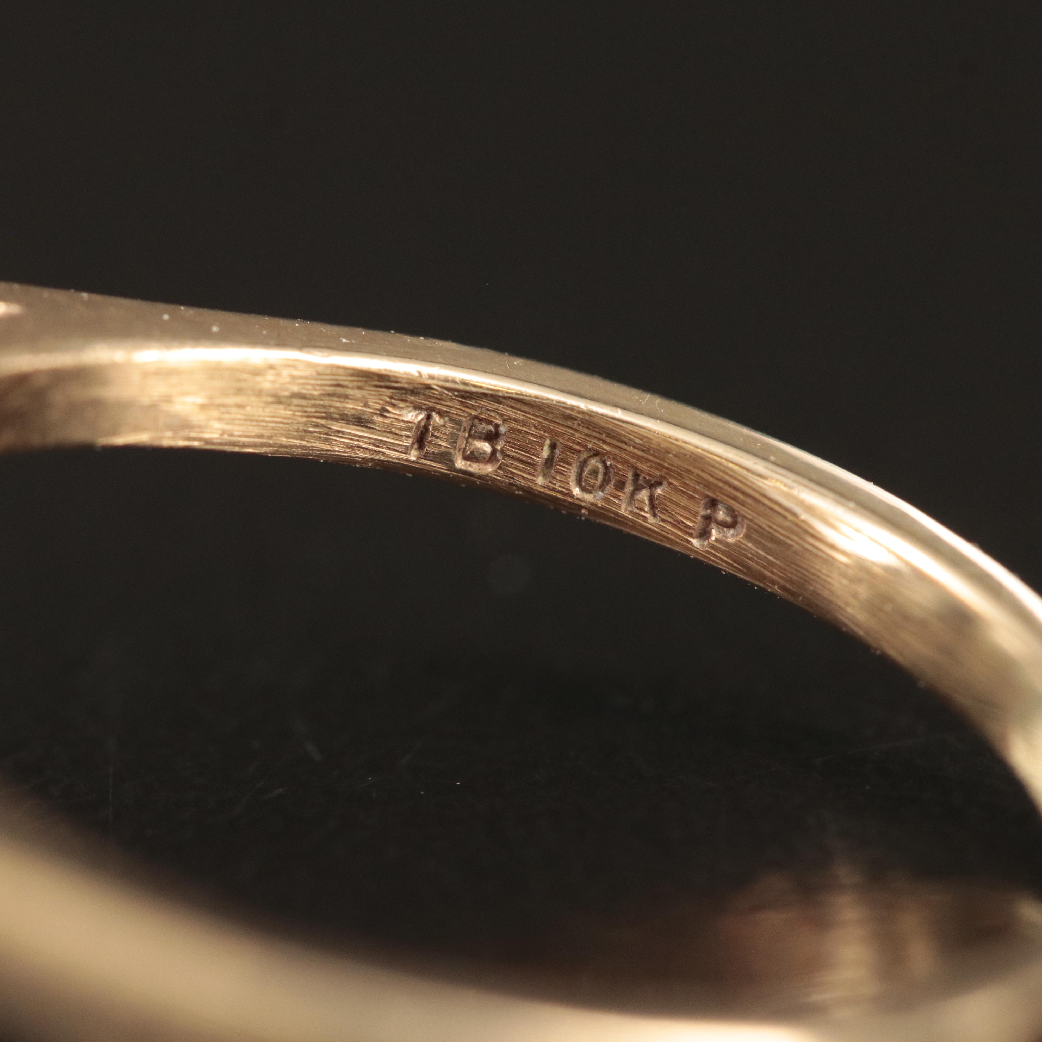 10K Opal and Garnet Ring