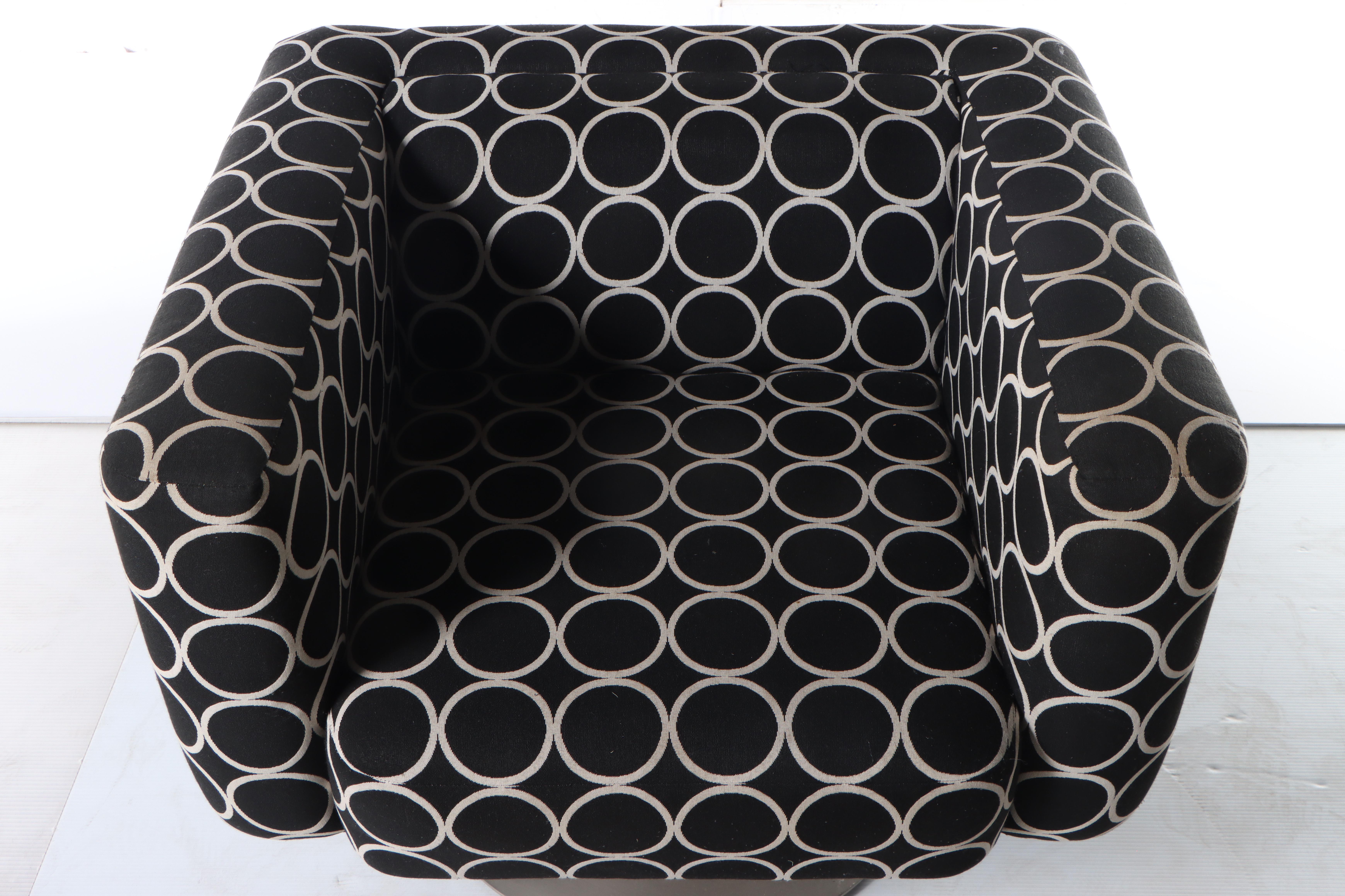 Pair of Carter Modernist Steel Pedestal Base Swivel Lounge Chairs, 1980s