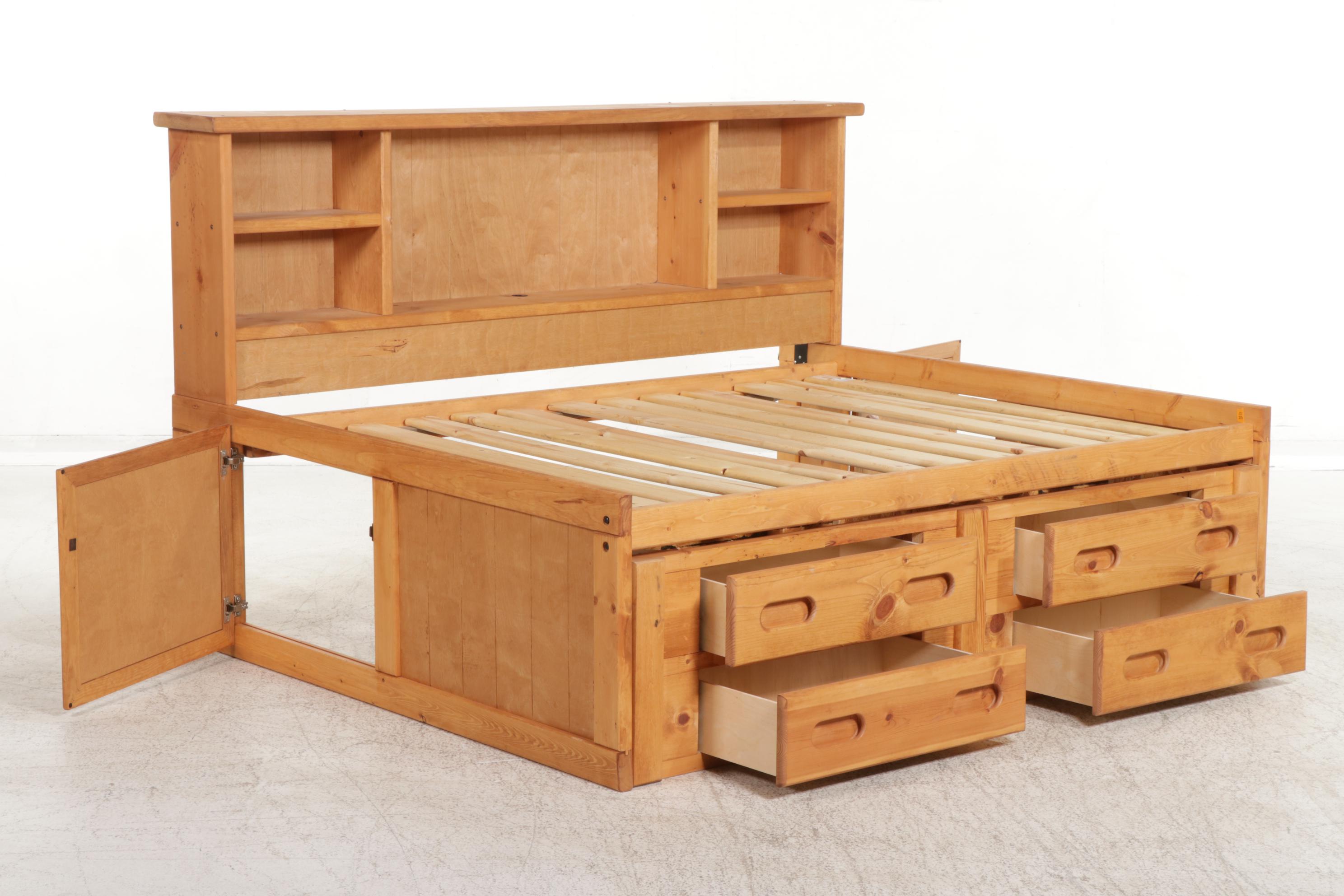 Pine Full Size Day Bed