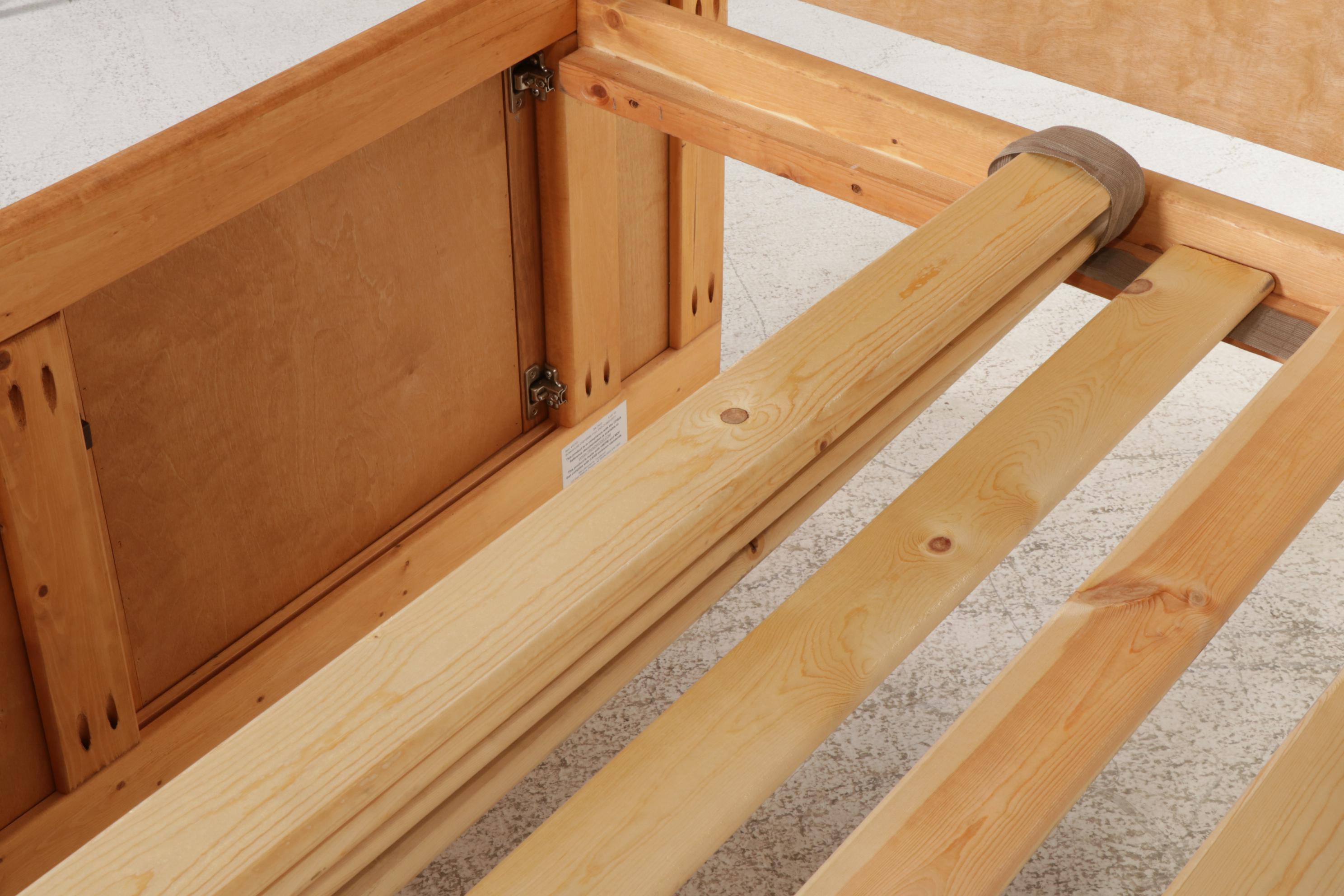 Pine Full Size Day Bed